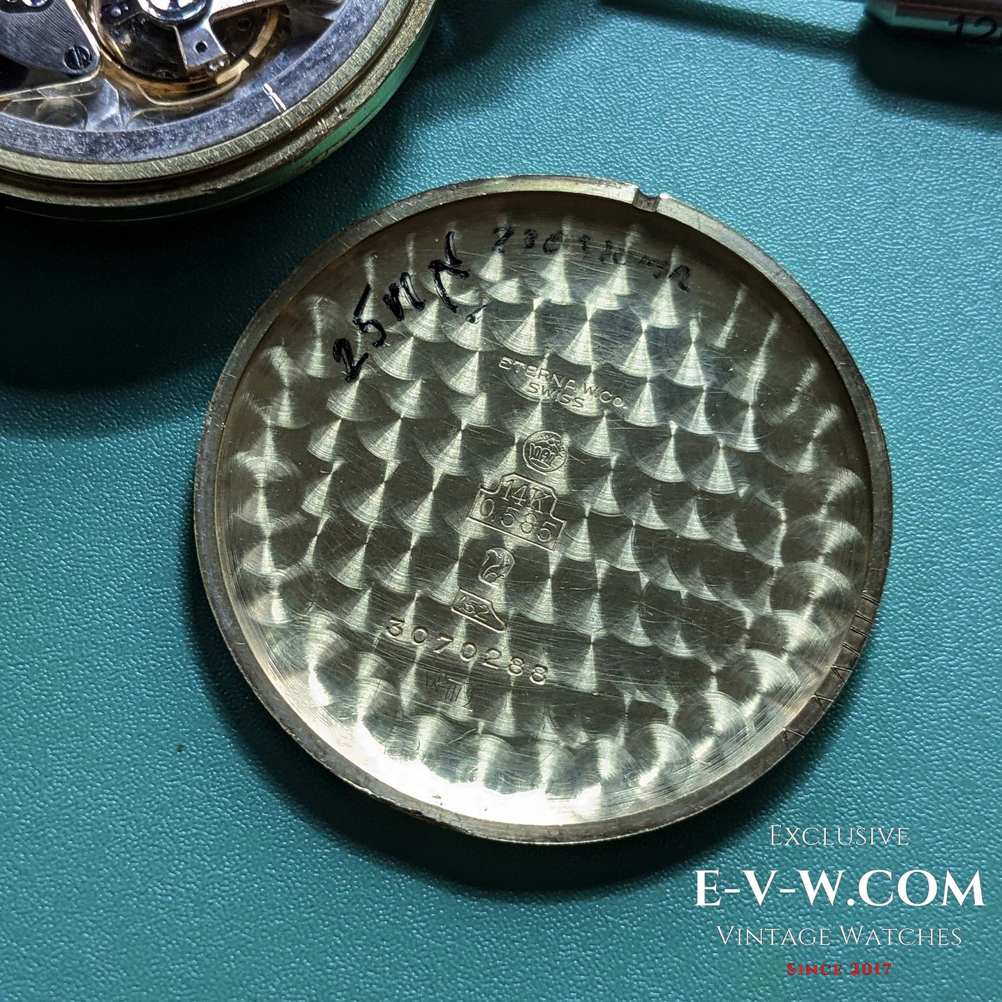 84 Years Old Vintage Eterna 14K Gold / WWII / Cal. 1020 / Vintage 1941