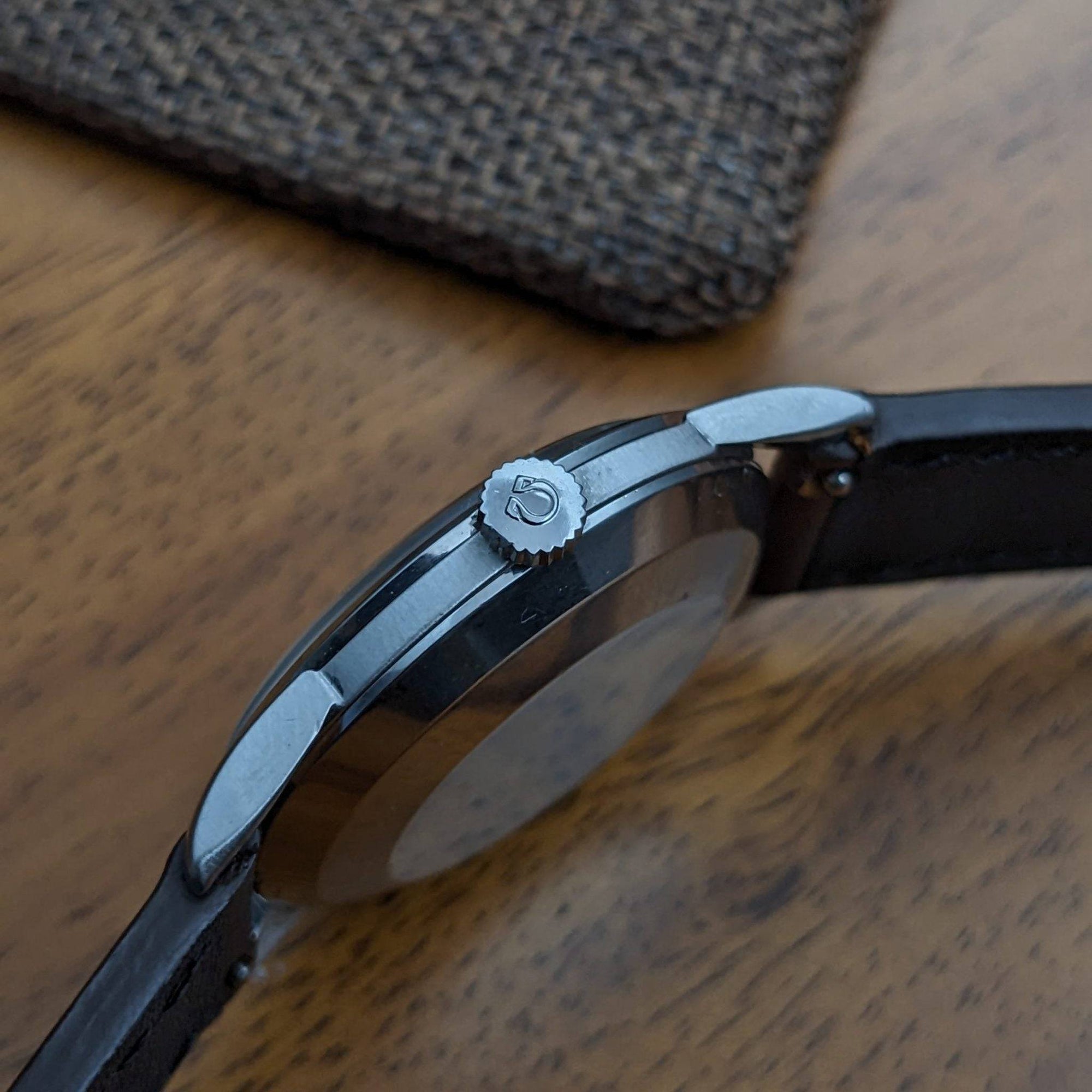 OMEGA Genève Ref. 2981 2