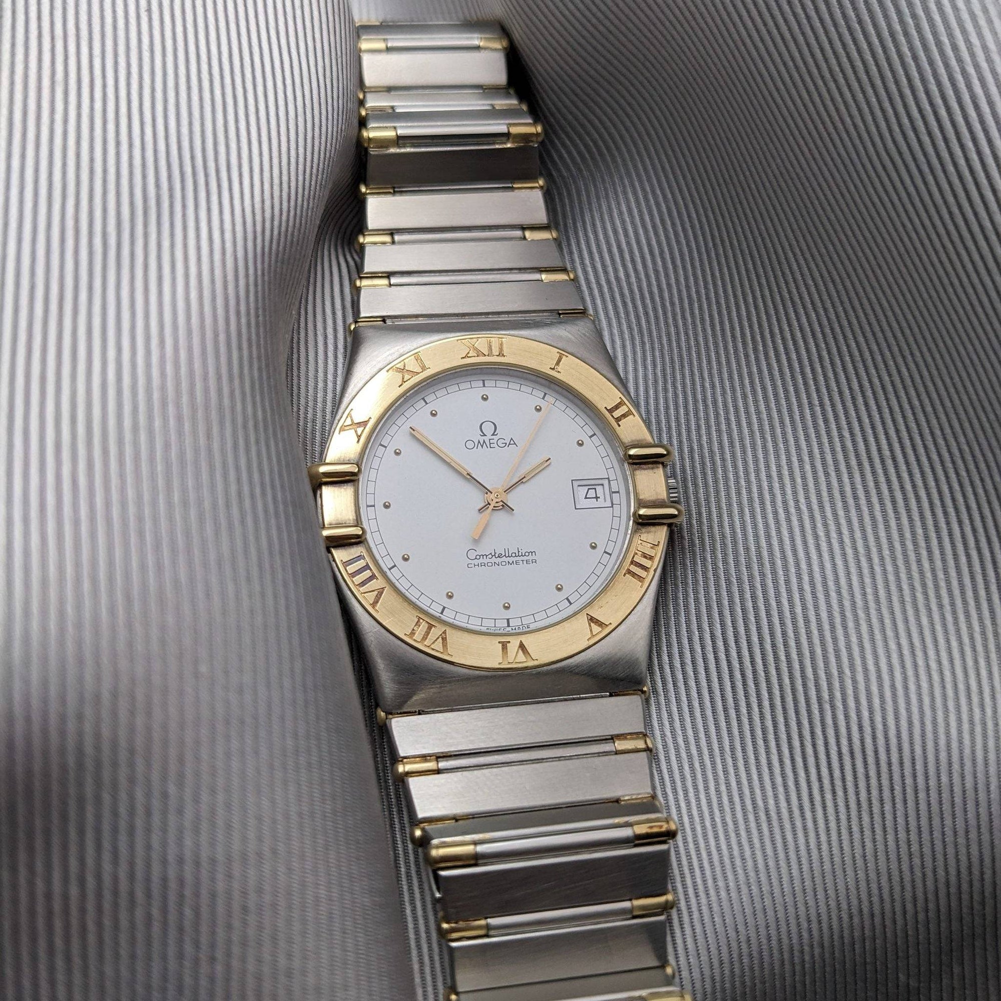 Montre OMEGA Constellation Chronomètre Quartz pour femme / Réf. 3980876 / Vintage années 1980