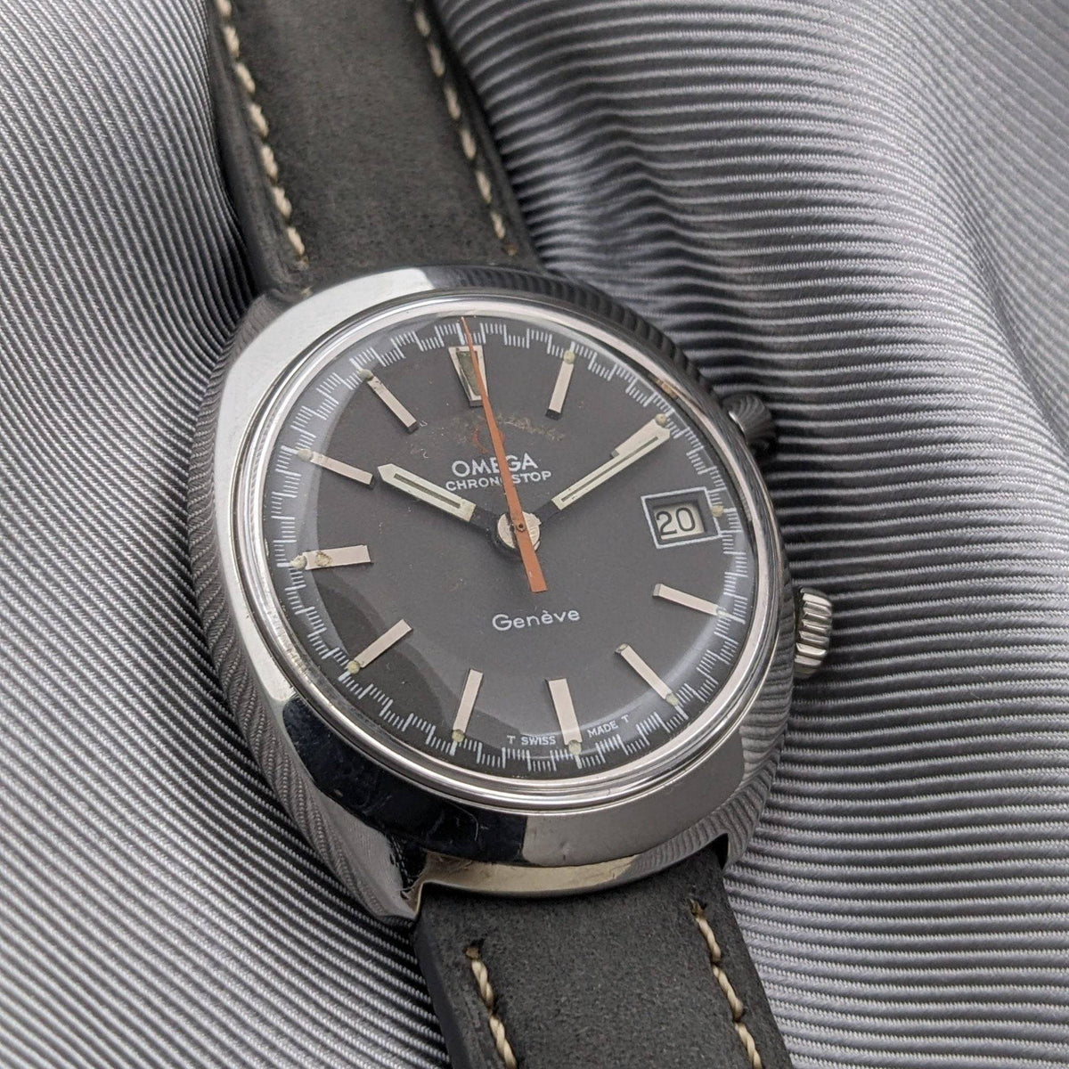 オメガ クロノストップ ジュネーブ / Ref. 145.009 - Cal. 865 / 1960年代ヴィンテージ時計 / オーバーホール済み