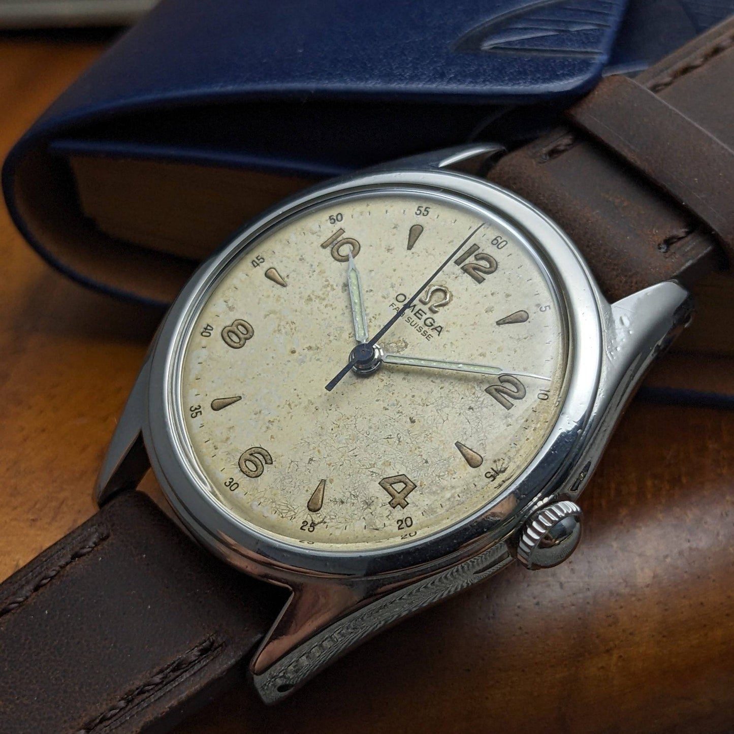 78 years old Omega Fab. Suisse Dial 2537-3 Vintage Watch 1948 / Serviced