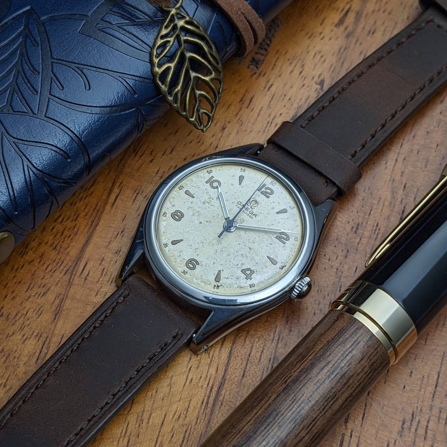 78 years old Omega Fab. Suisse Dial 2537-3 Vintage Watch 1948 / Serviced