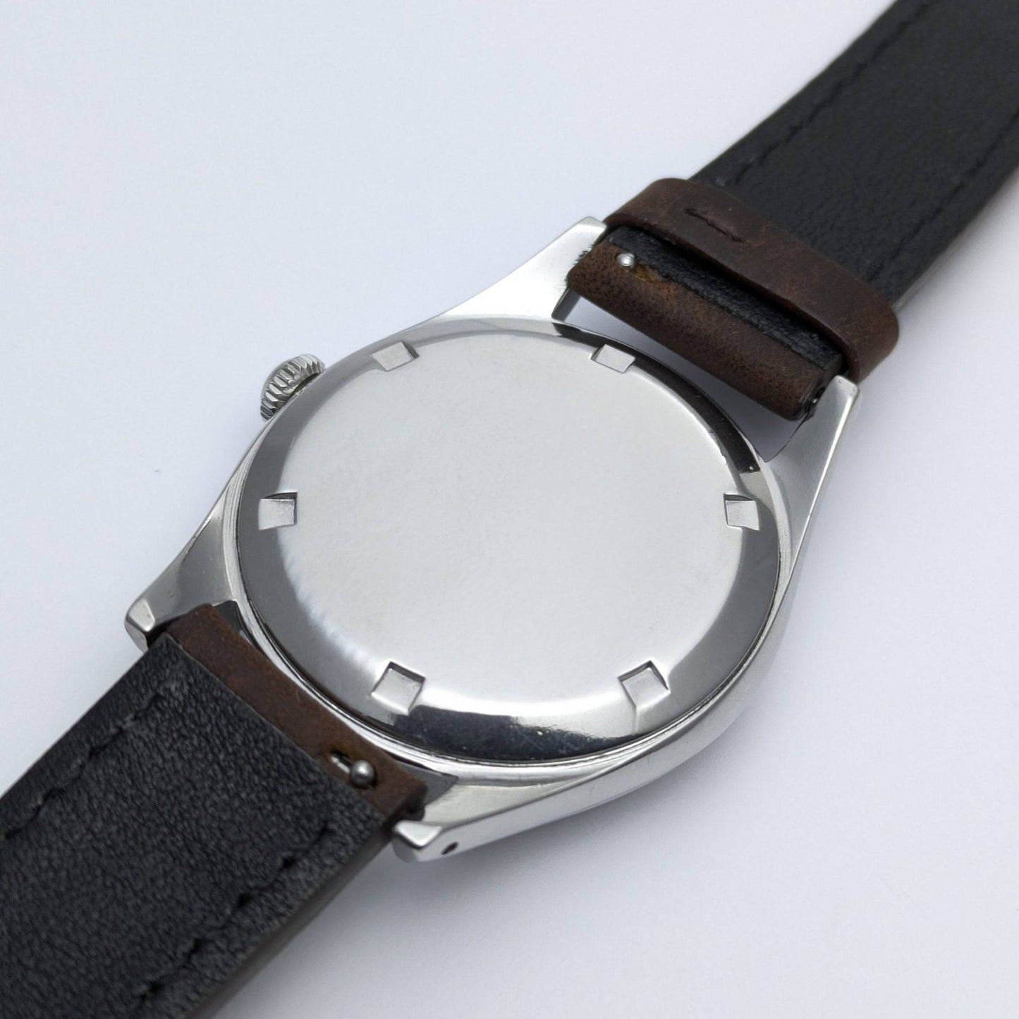 78 years old Omega Fab. Suisse Dial 2537-3 Vintage Watch 1948 / Serviced