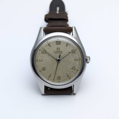 78 years old Omega Fab. Suisse Dial 2537-3 Vintage Watch 1948 / Serviced