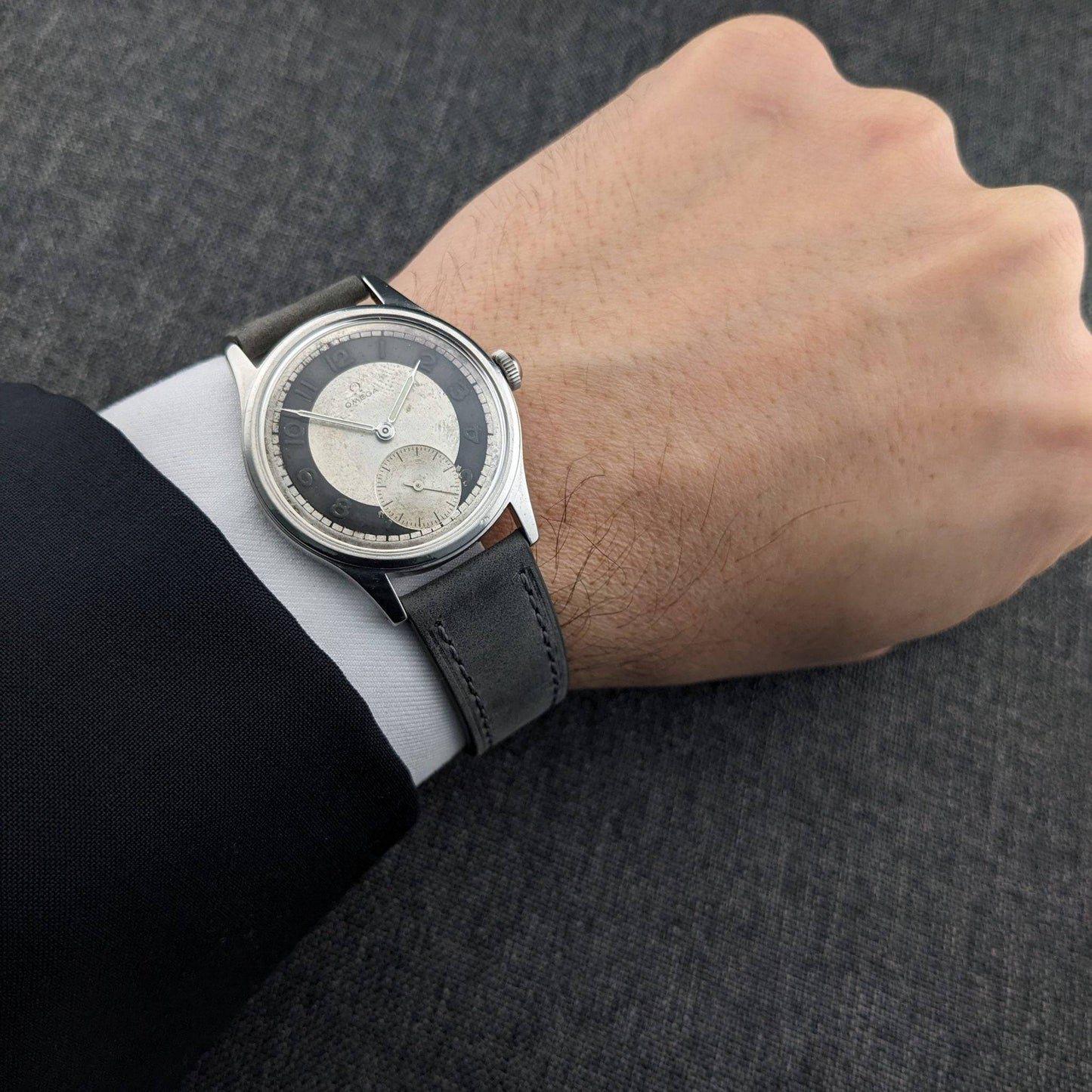 WWII Omega Suveran Bullseye Watch 2400-7 Vintage 1945 / Serviced