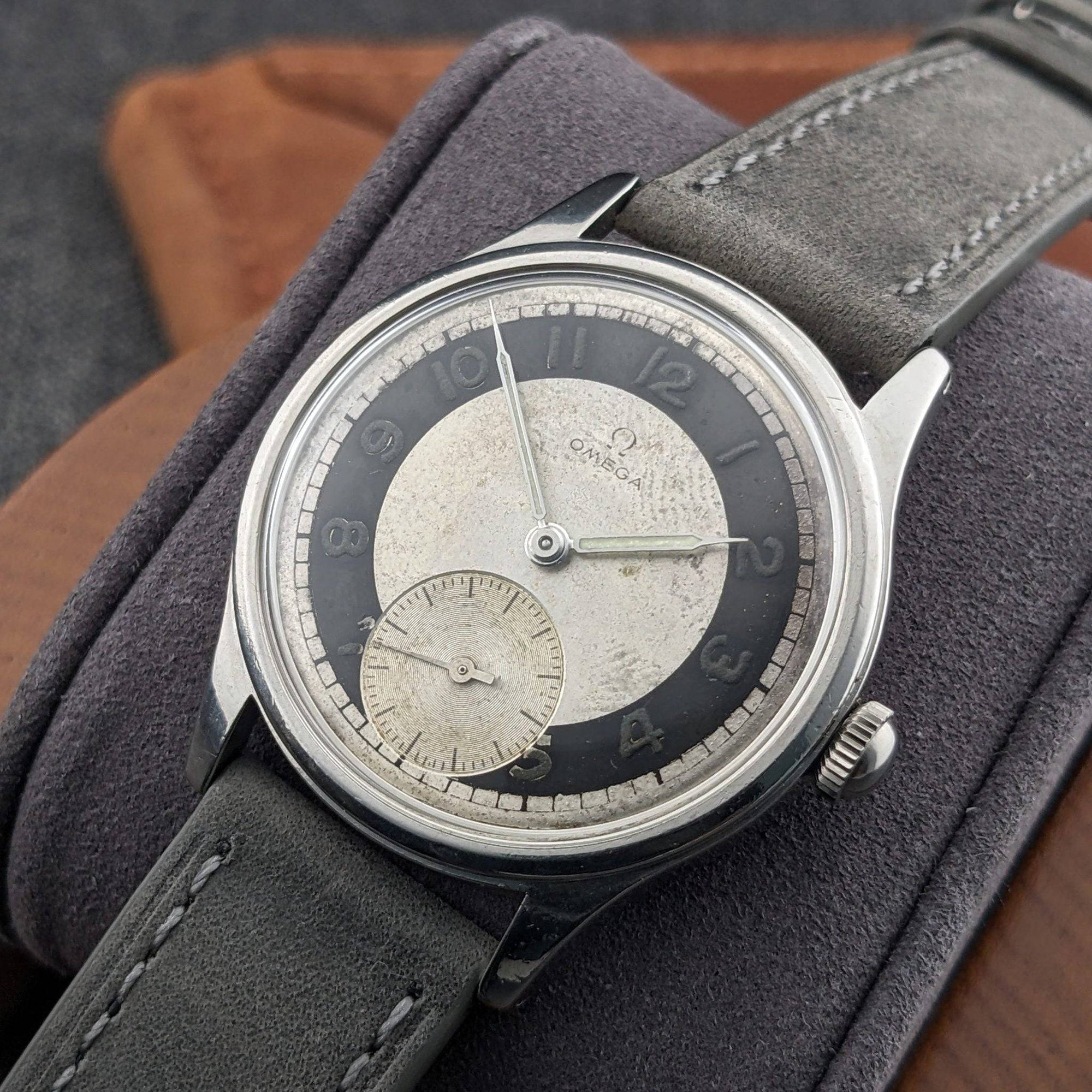 Montre WWII Omega Suveran Bullseye 2400-7 Vintage 1945 / Révisée