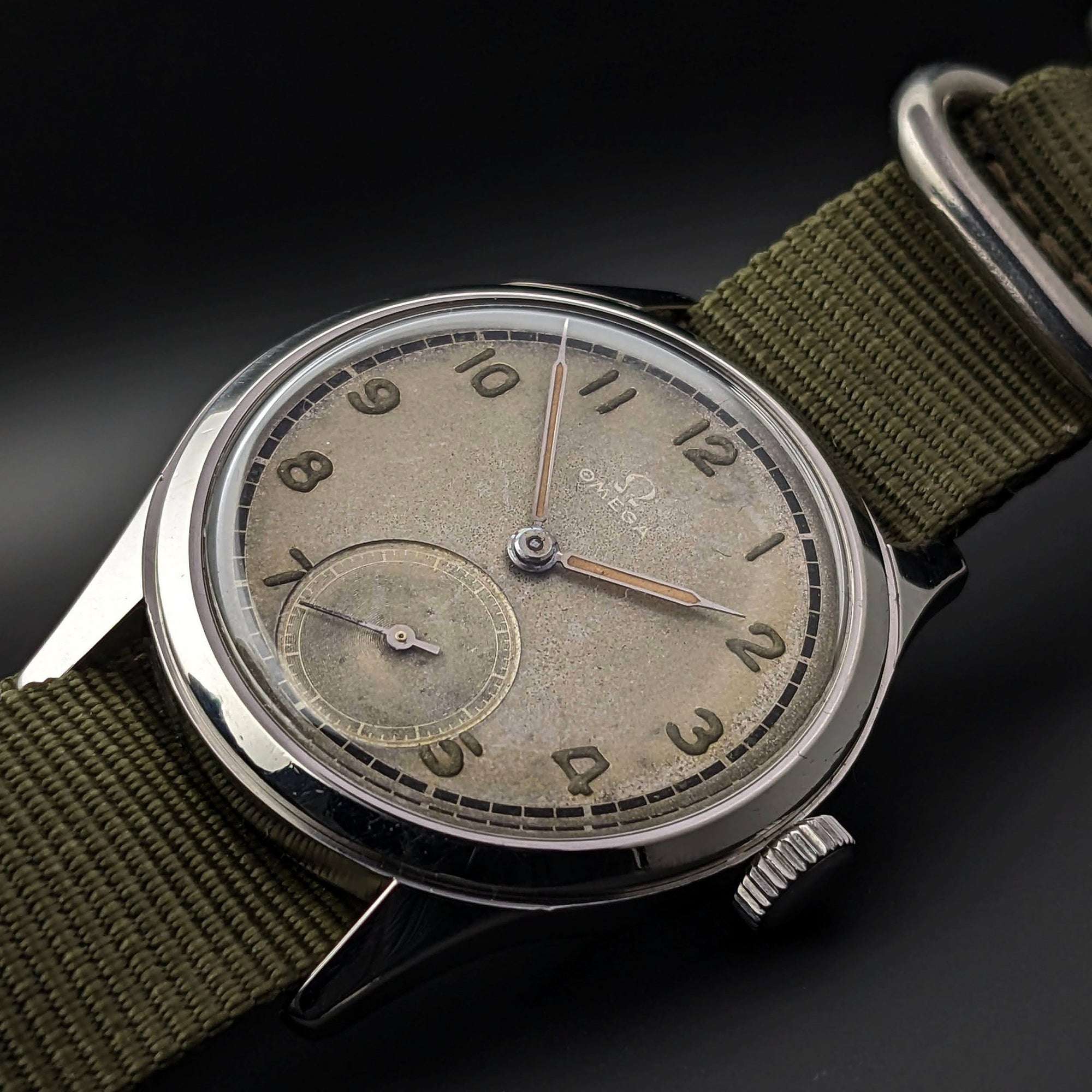 Rare Omega Vintage 1940s WWII / Ref 2622-1 / cal. 265 (30T2 family)