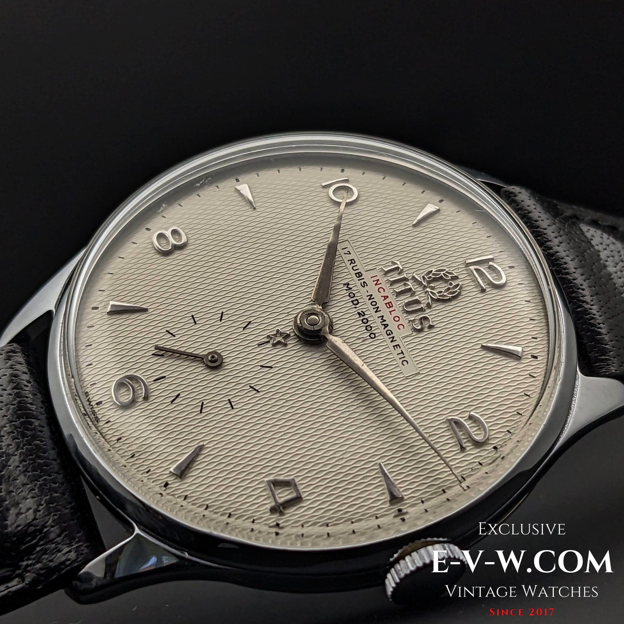 Titus Dresswatch Mod 2000 Non-Magnetic / Honey comb dial /Cal1120 /Vintage1950s 