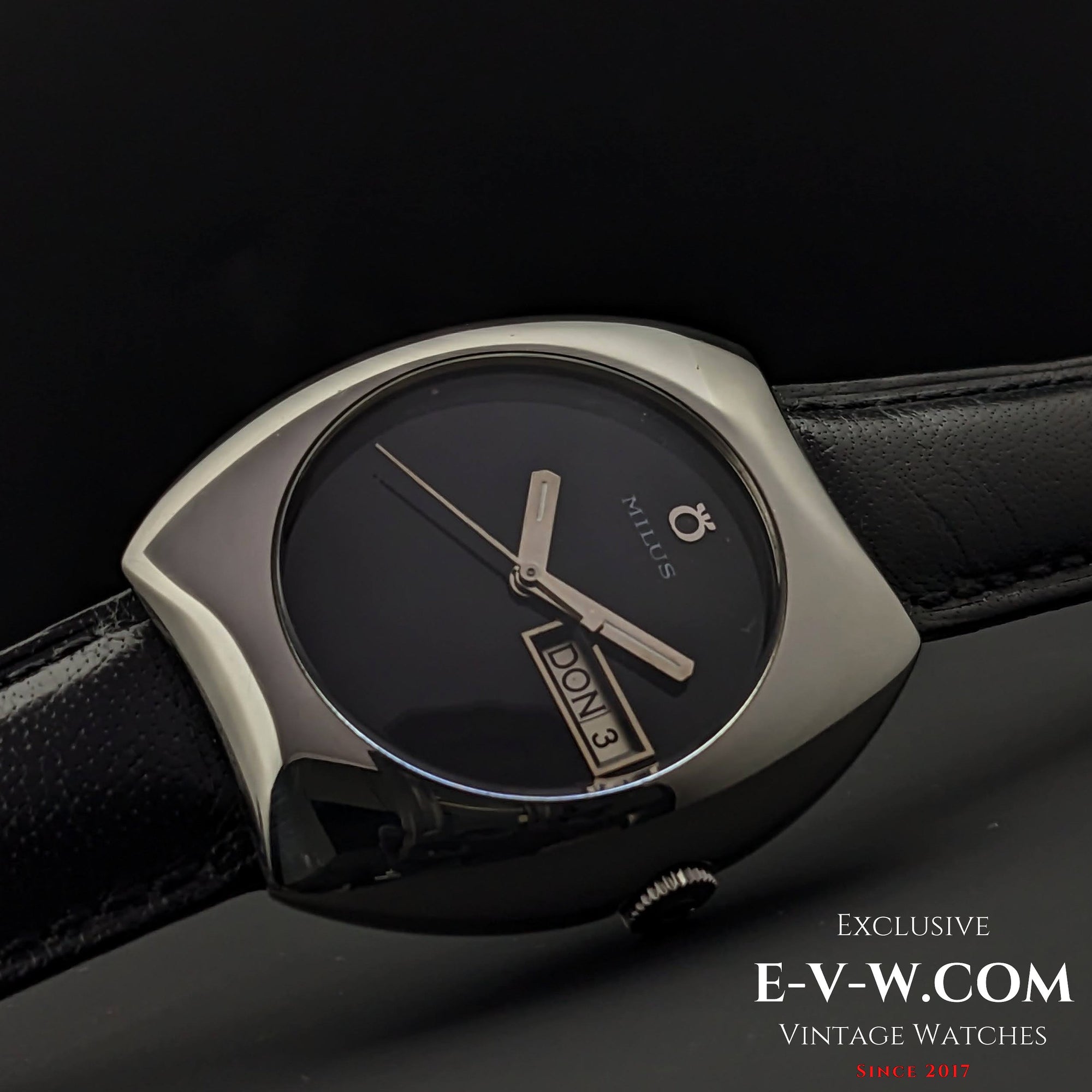 Milus Automatic Cal.2780  / Black dial / Vintage