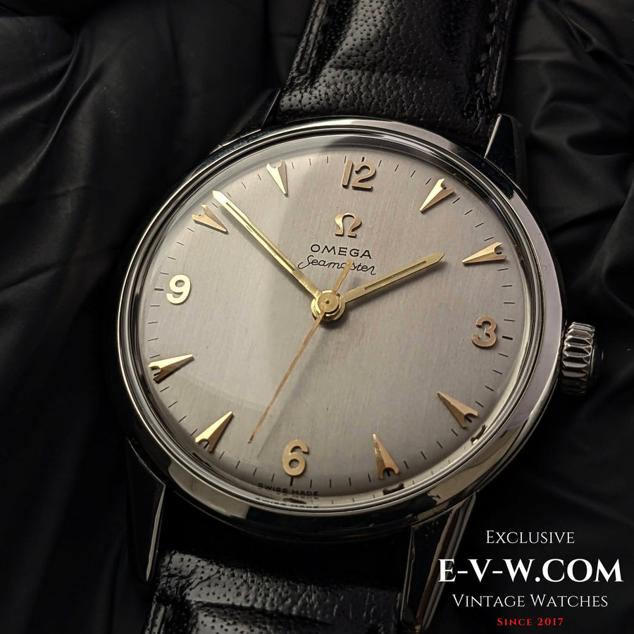 Omega Seamaster, gebürstetes silbernes Zifferblatt / Kaliber 285 (30T2-Familie) / Vintage 1963