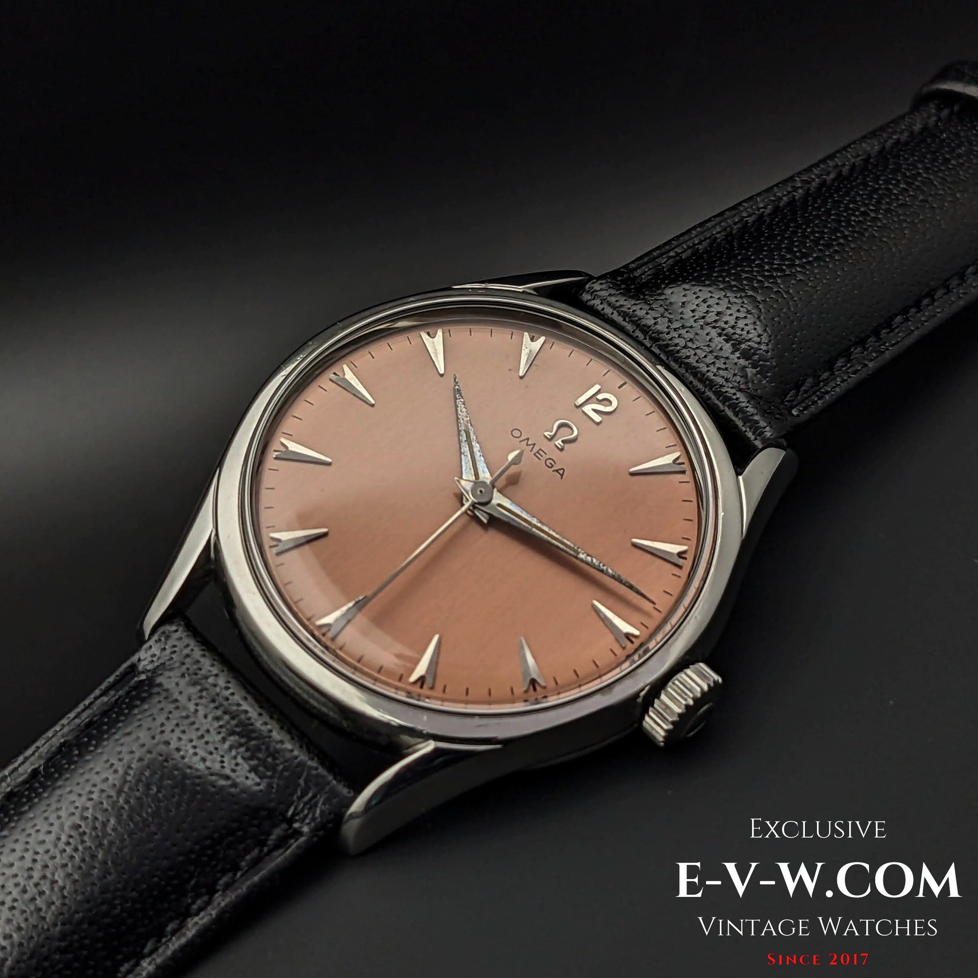 Vintage Omega, gebürstetes rosafarbenes Zifferblatt in Lachsrosa / Kal. 283 (30T2) / Baujahr 1952