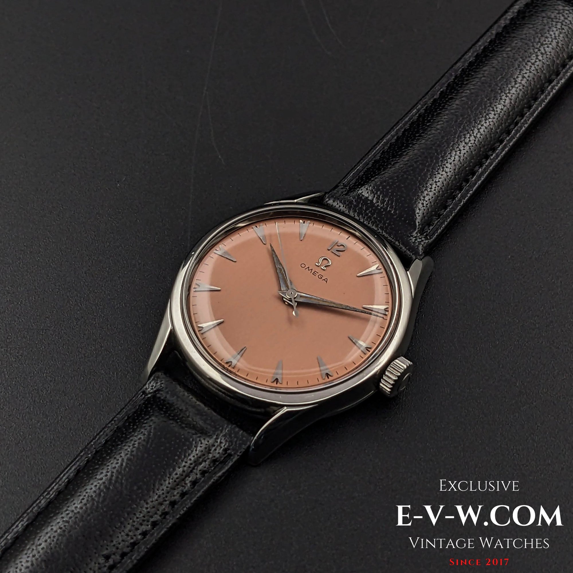 Vintage Omega, gebürstetes rosafarbenes Zifferblatt in Lachsrosa / Kal. 283 (30T2) / Baujahr 1952
