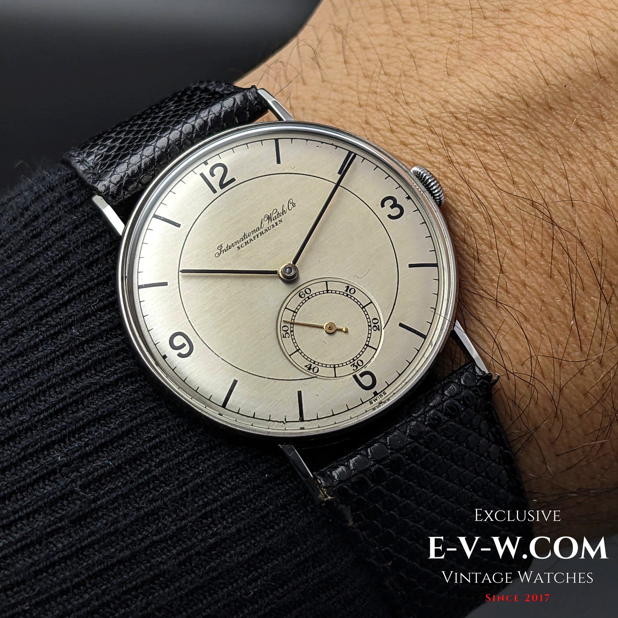 84 Years Old Vintage IWC SCHAFFHAUSEN / Cal. 83 / Vintage 1939