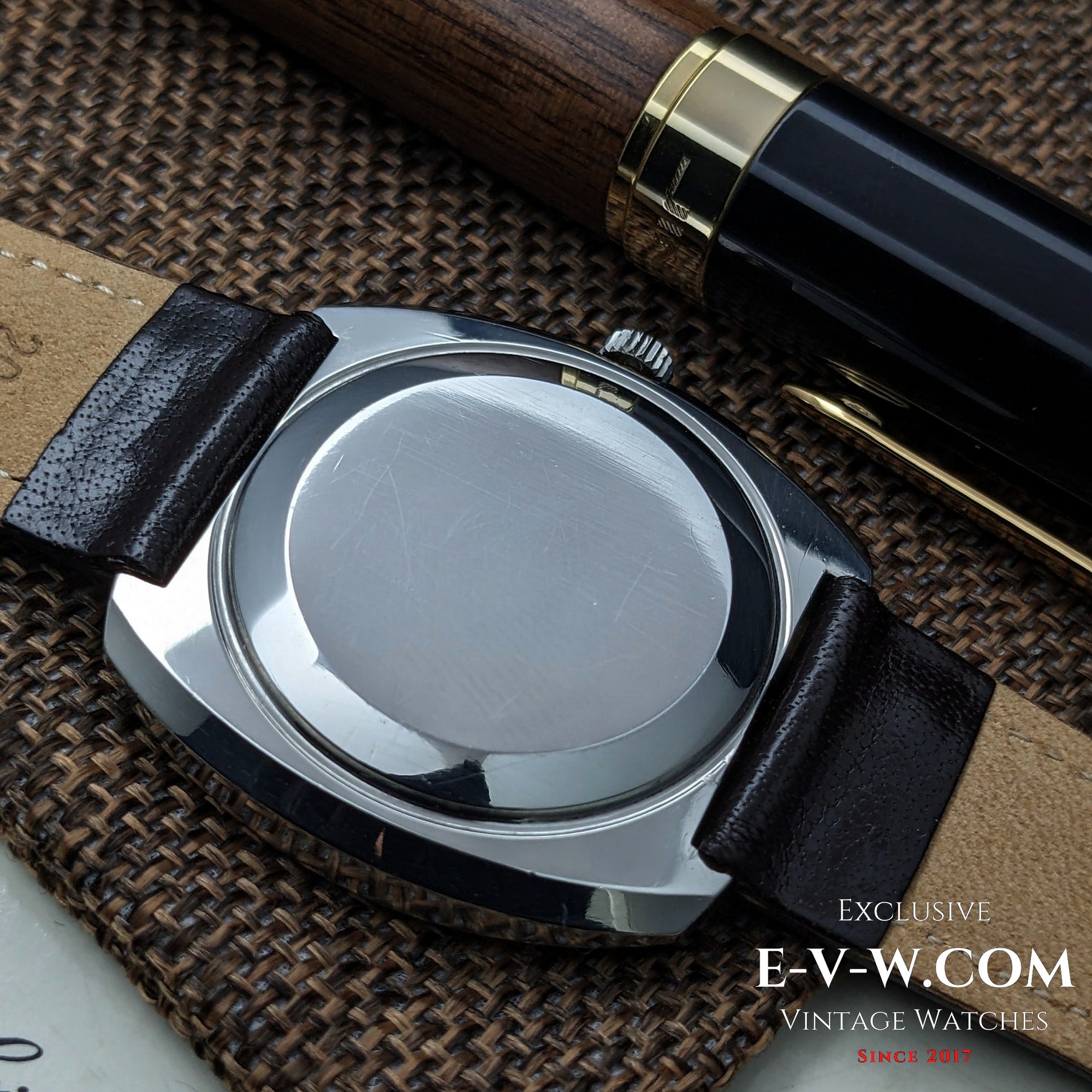 57 anni — IWC Schaffhausen — Rif. R814A — Cal. 8541 — Annata 1968 — Revisionato