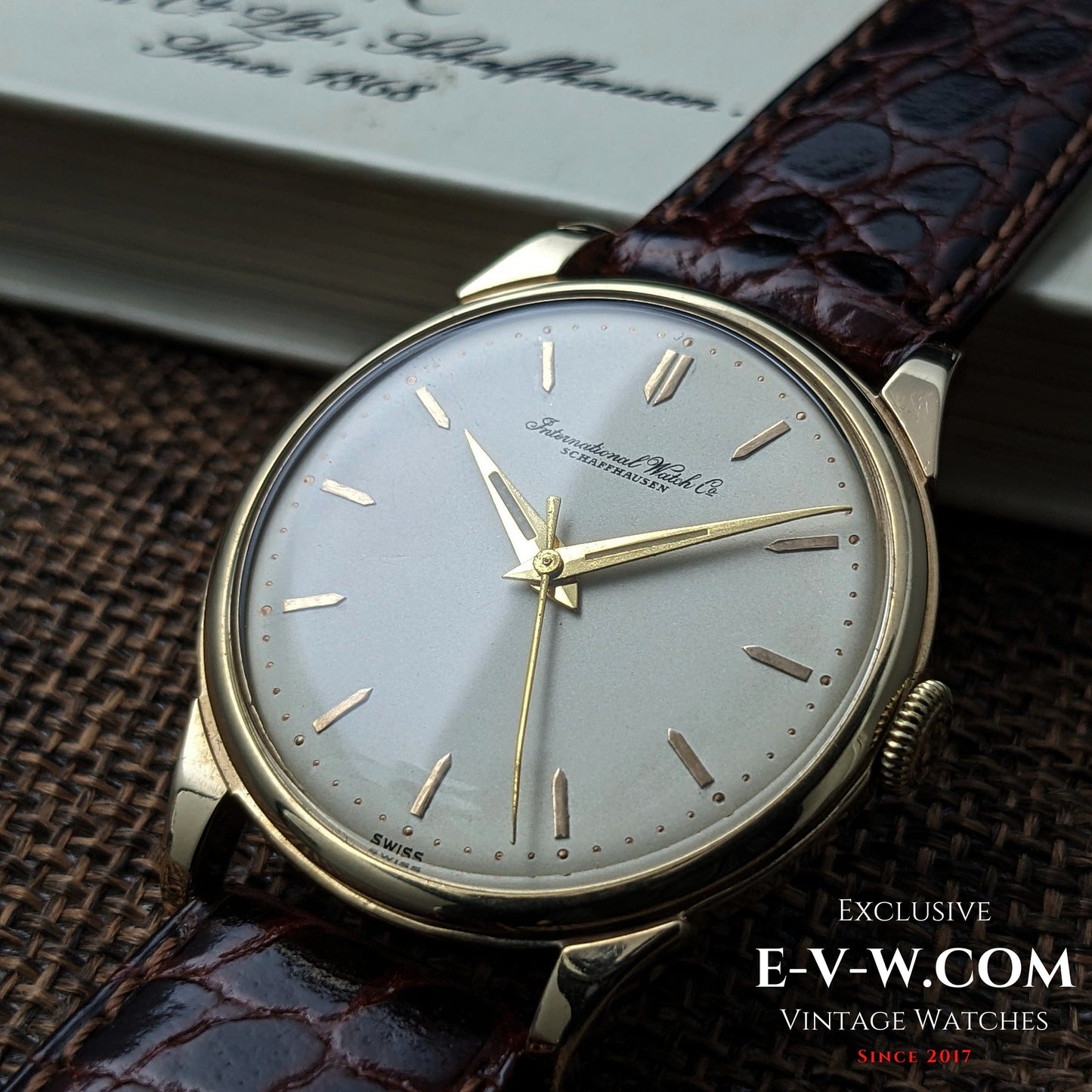 68 years old — IWC Schaffhausen — Elegant 9ct gold dress watch — Cal. 89 — Vinatge 1957-Serviced — Serviced
