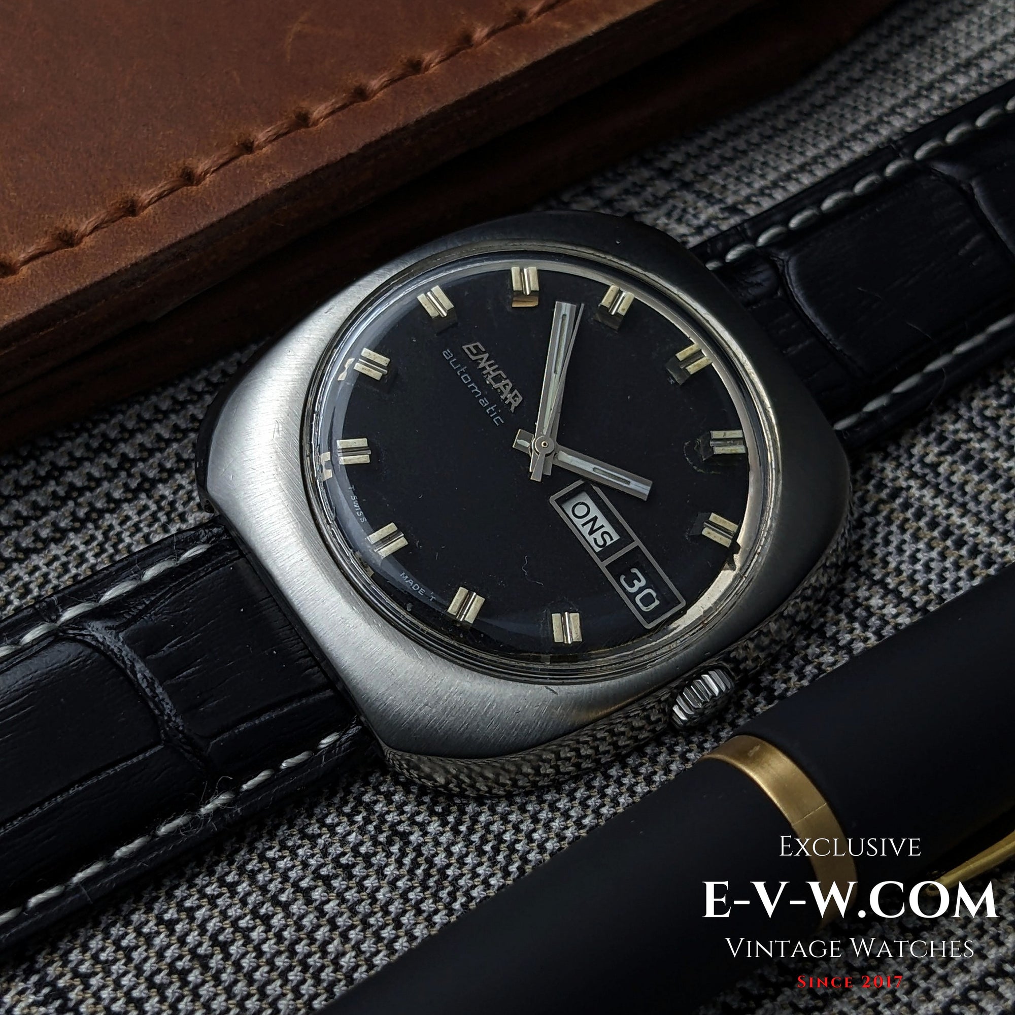 Enicar Day-Date | مرجع 147-01-13 | عيار AR 1147 | عتيق 1970 | خضع للصيانة