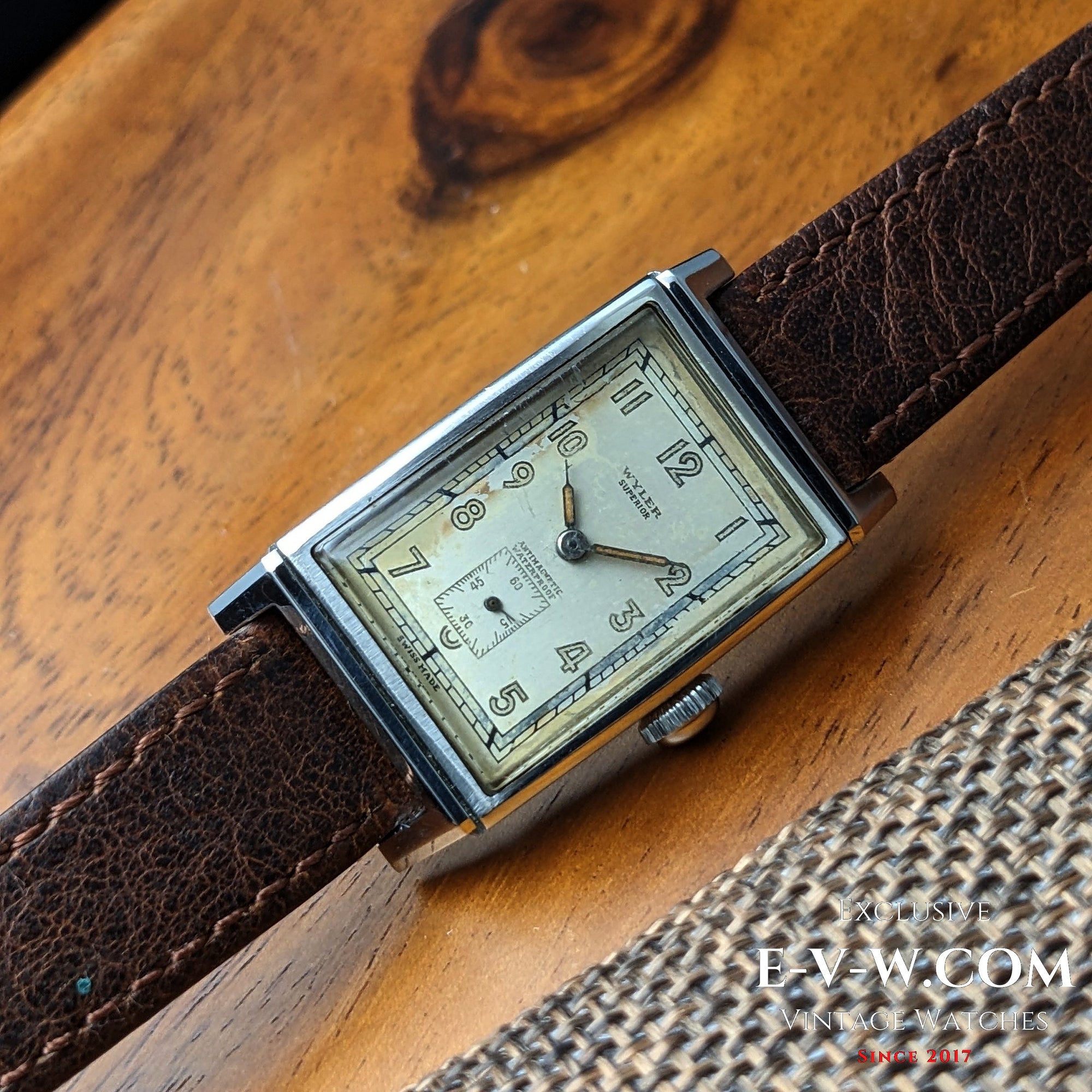 Wyler 85 Jahre altes Vintage Wyler TANK SUPERIOR ANTIMAGNETIC / Kal. Wyler Swiss / Vintage 1940er Jahre