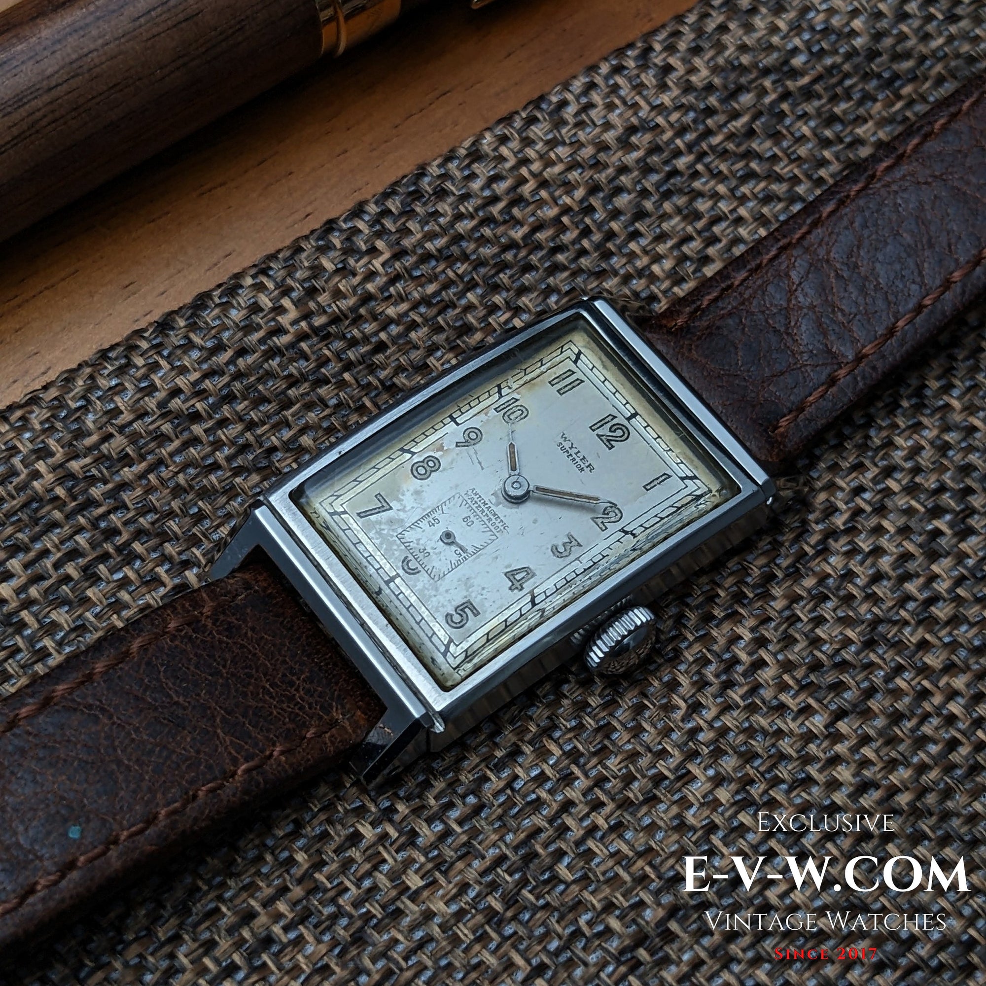 Wyler 85 Jahre altes Vintage Wyler TANK SUPERIOR ANTIMAGNETIC / Kal. Wyler Swiss / Vintage 1940er Jahre