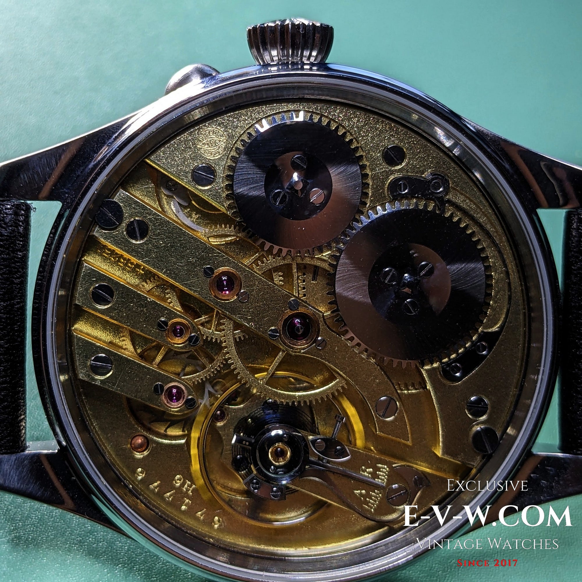 Mouvement de montre de poche IWC Shaffhausen calibre 66, datant de 1917 et vieux de 108 ans. Révisé.