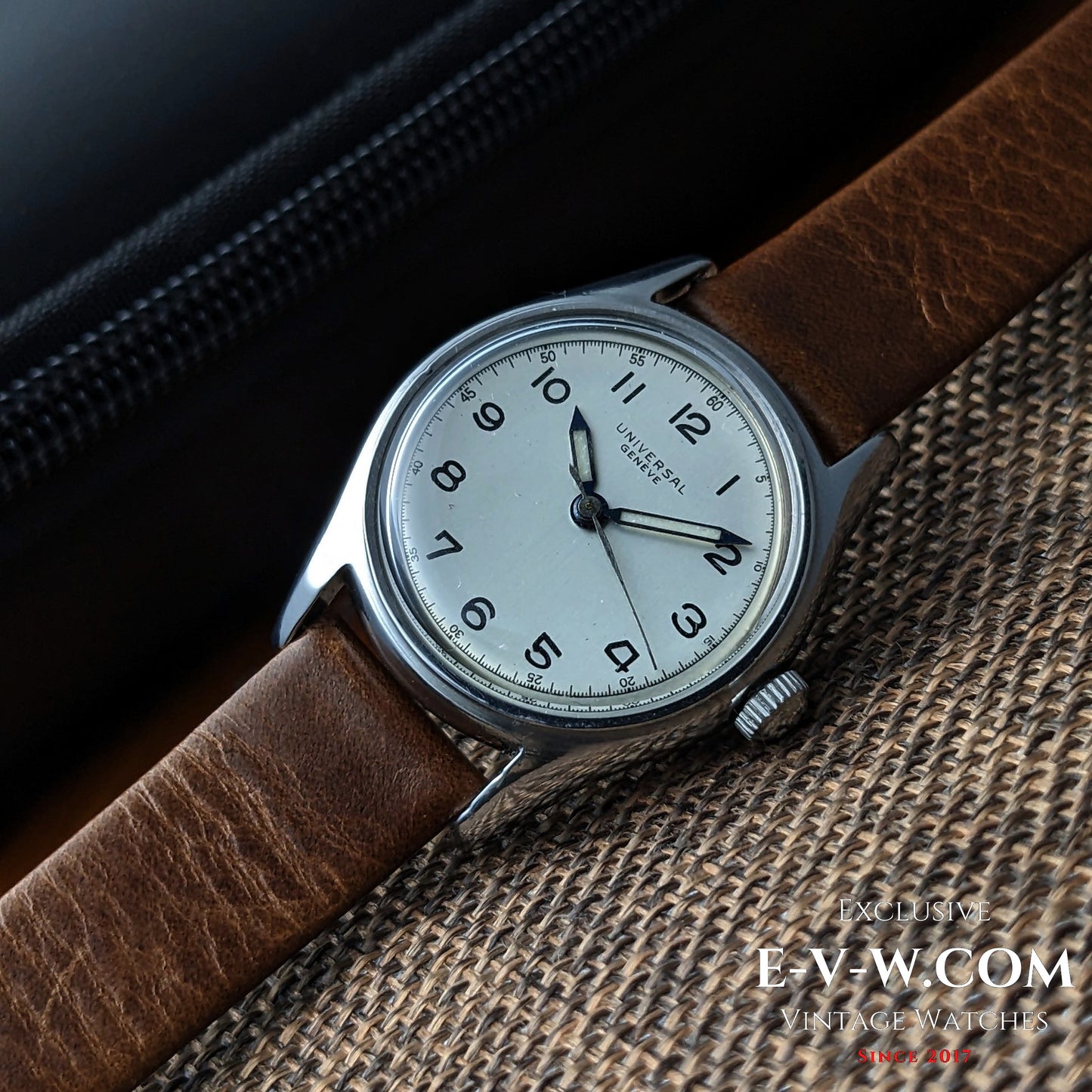 Wartime-style 1940s Universal Genève | Ref. 20508 | Cal. 267 | Vintage 1940s |  Serviced