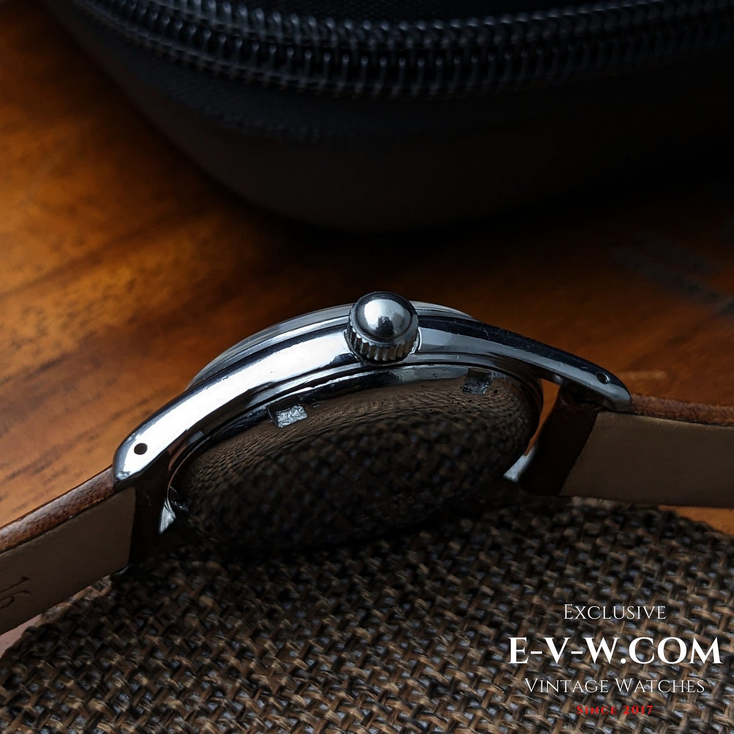 Wartime-style 1940s Universal Genève | Ref. 20508 | Cal. 267 | Vintage 1940s |  Serviced