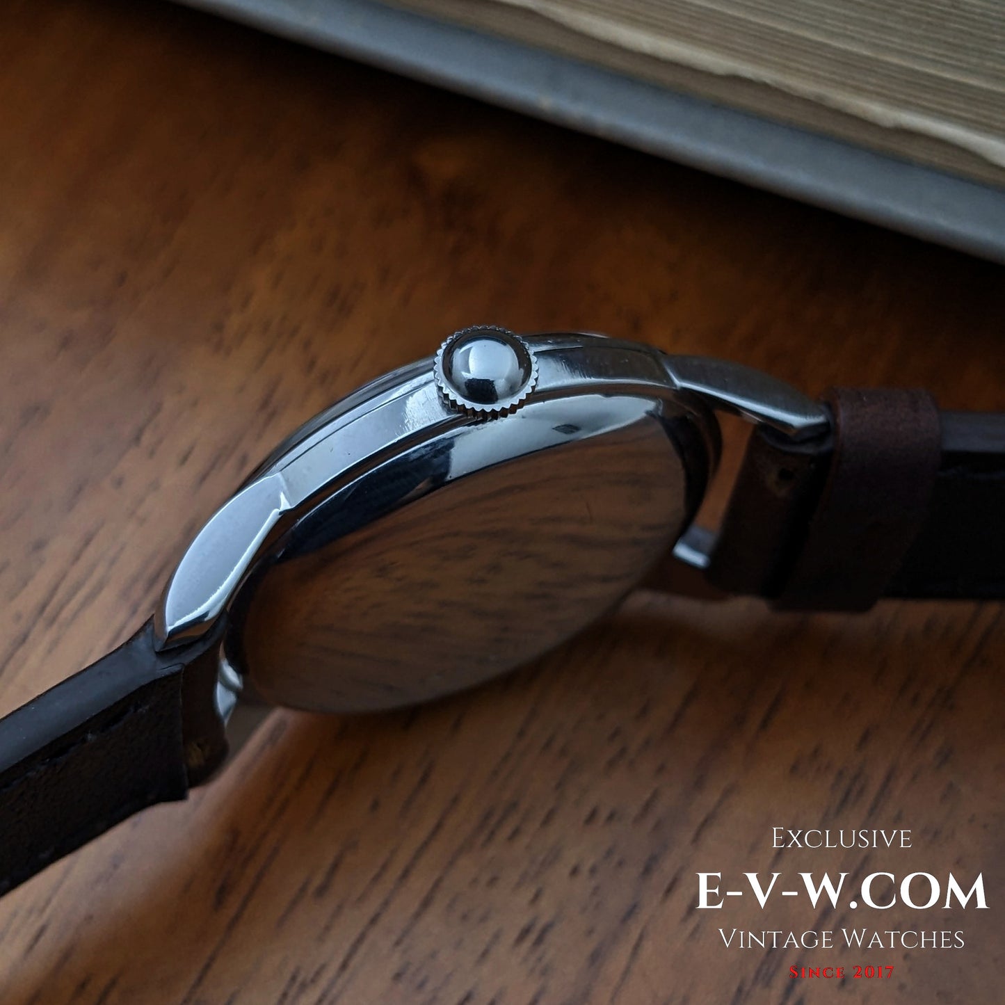 RARE 1950s Zenith Sporto | Cal. 40 | Rare Patented Transparent Dust Cover| Serviced