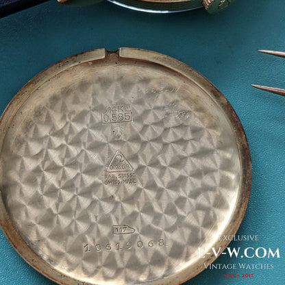 81 Years Old Omega 14ct Gold | Cal. 30T2 PC | Vintage 1944 | Serviced