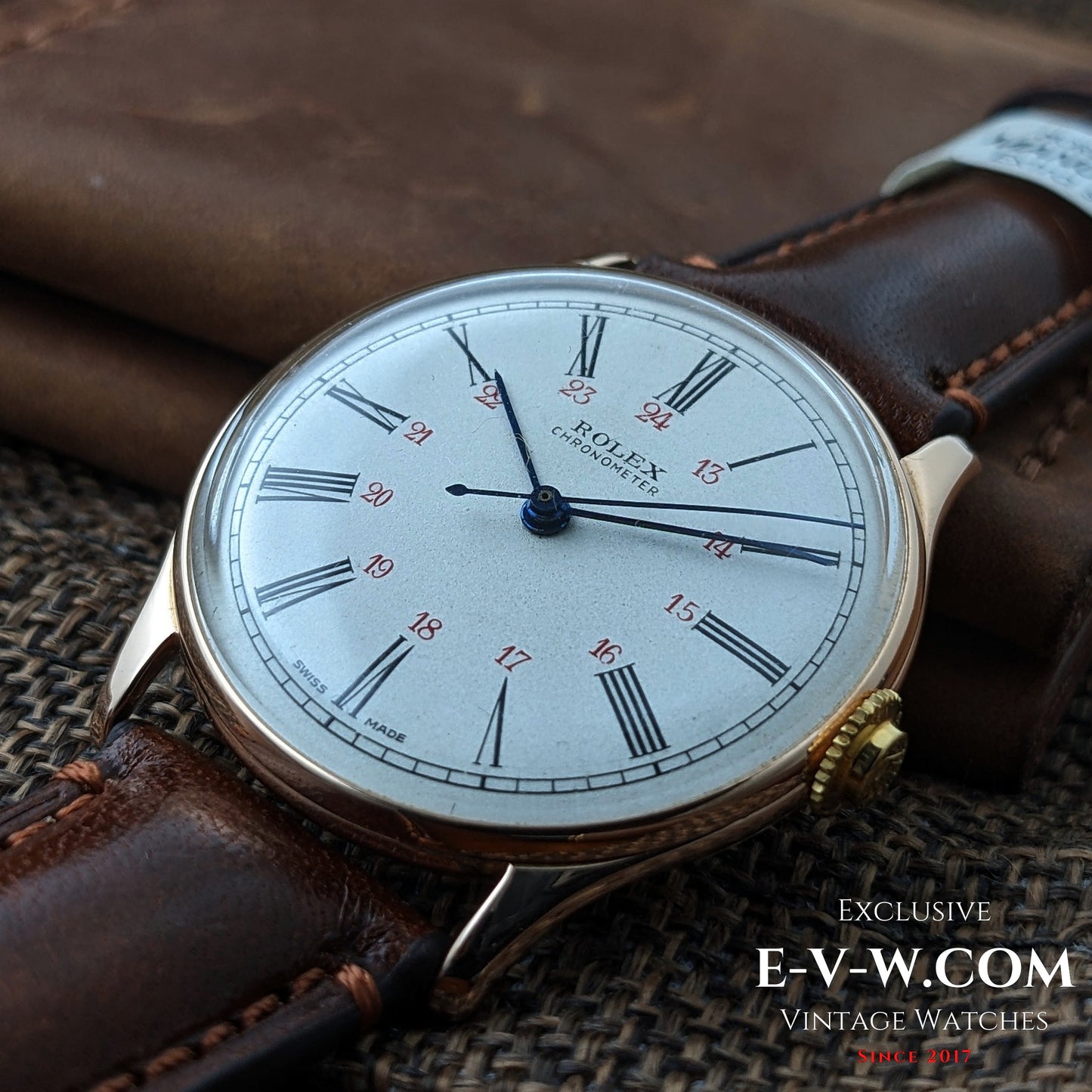 An exceptionally rare early Rolex Chronometer from the pre-Oyster era / Cal 530 /  Ref. 4139 – 14K Gold (c. 1943–1946)