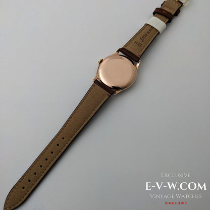 An exceptionally rare early Rolex Chronometer from the pre-Oyster era / Cal 530 /  Ref. 4139 – 14K Gold (c. 1943–1946)