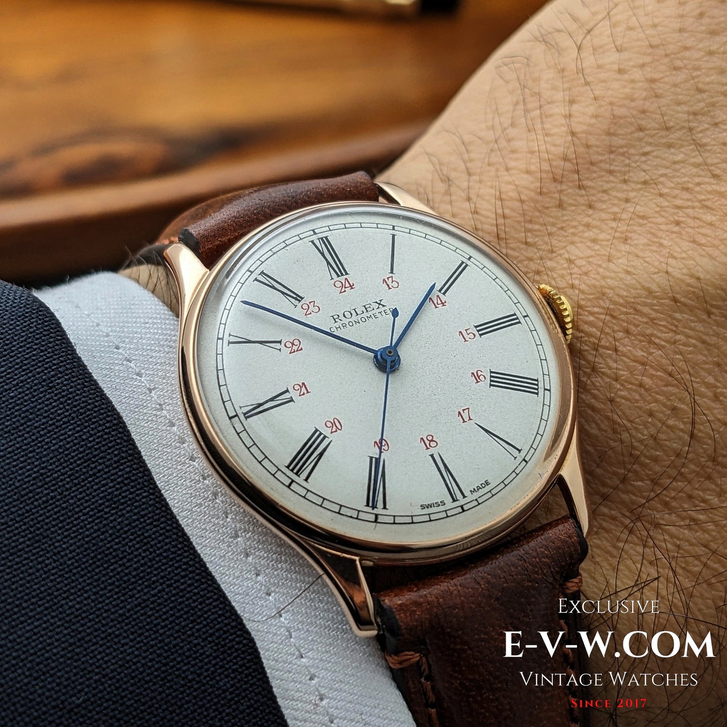 An exceptionally rare early Rolex Chronometer from the pre-Oyster era / Cal 530 /  Ref. 4139 – 14K Gold (c. 1943–1946)