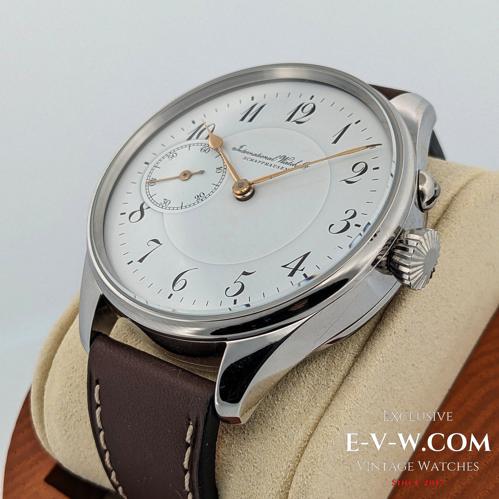 ساعة زواج IWC شافهاوزن | هندسة عتيقة من عشرينات القرن الماضي | مُخدّمة