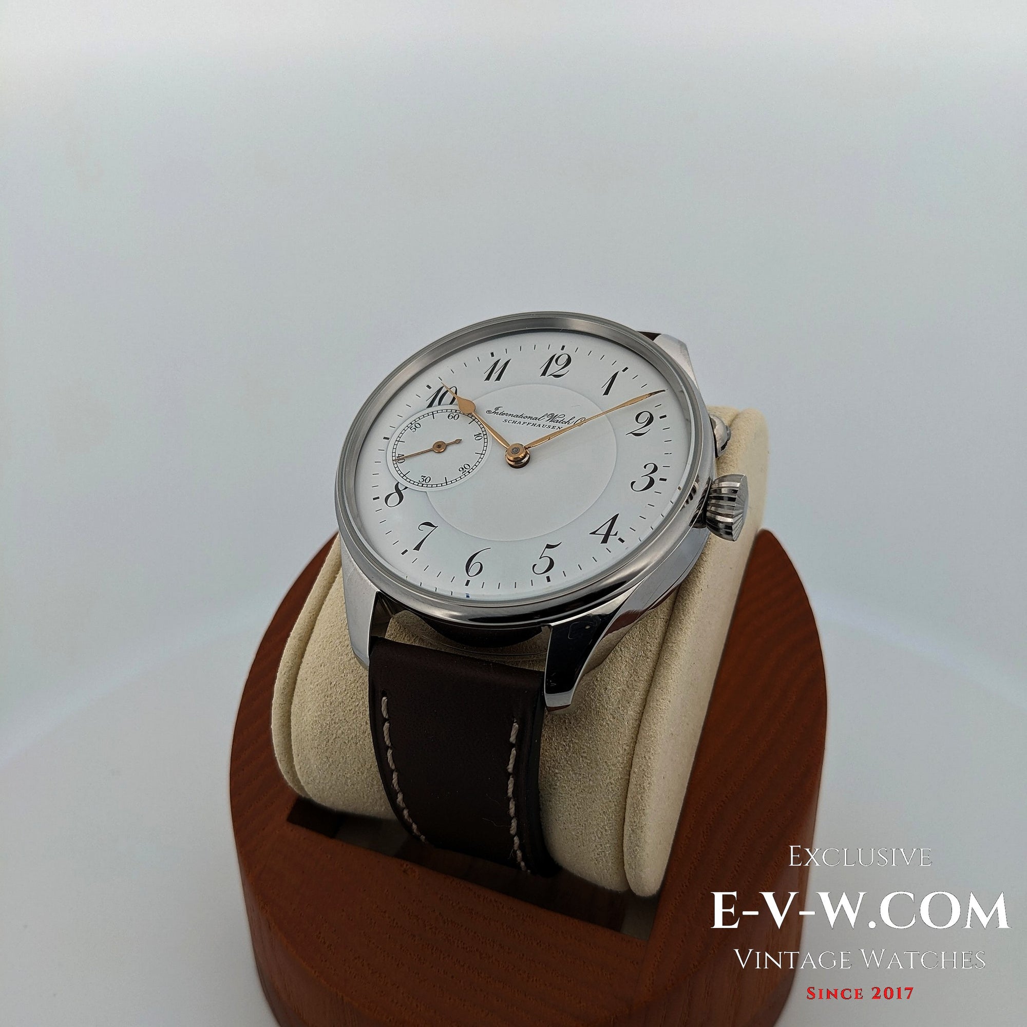ساعة زواج IWC شافهاوزن | هندسة عتيقة من عشرينات القرن الماضي | مُخدّمة