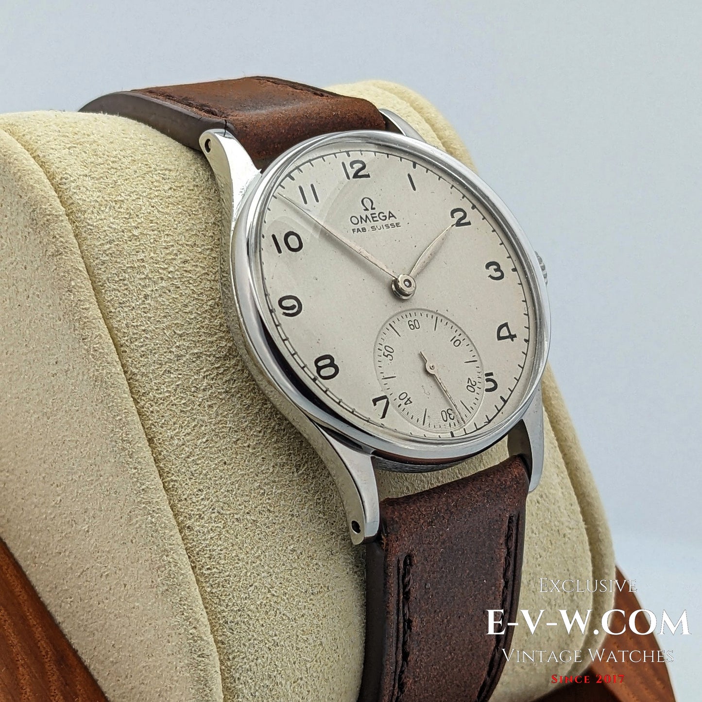82 Years old / Wartime Era | Omega Vintage Small Seconds | Ref. 2390 | Cal 30T2 | Vintage 1944 | Serviced