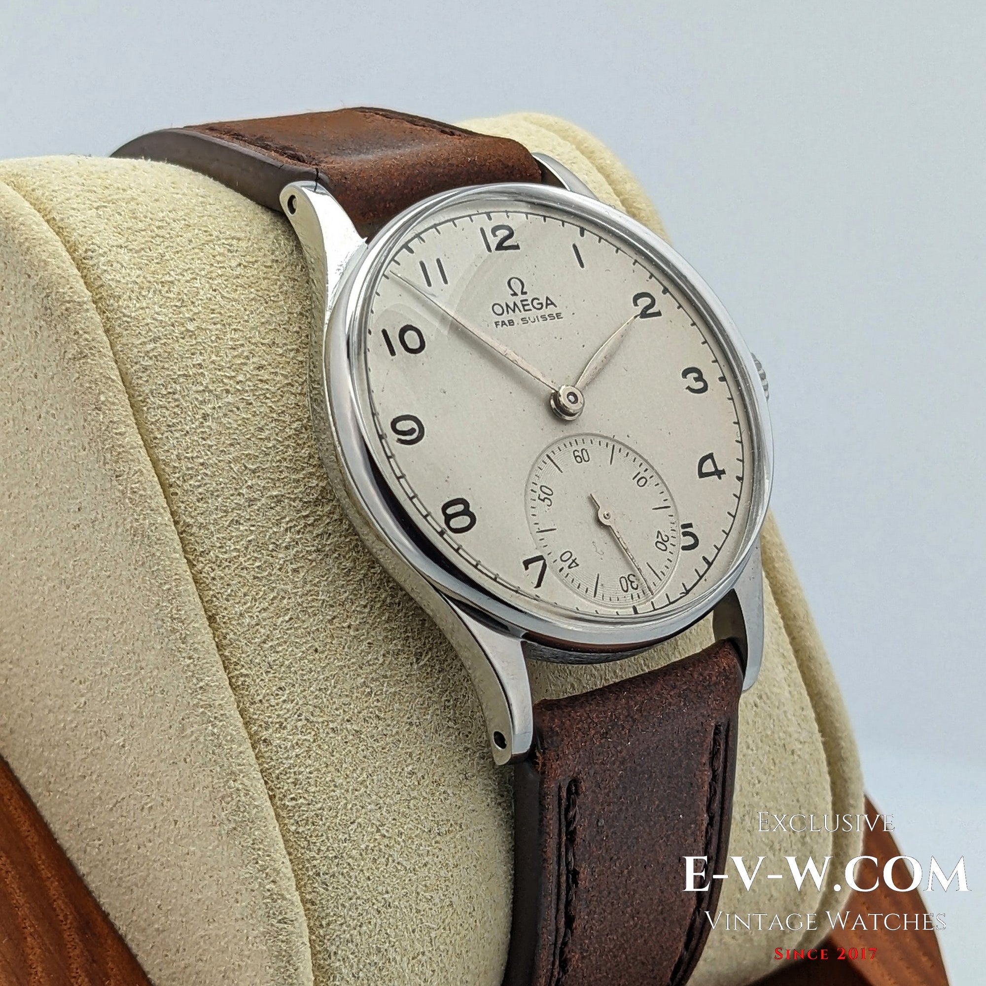 82 Jahre alt / Zweiter Weltkrieg | Omega Vintage Small Seconds | Ref. 2390 | Kaliber 30T2 | Baujahr 1944 | Überholt