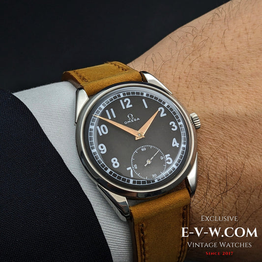 70 Years old Omega Vintage Black Dial | Ref. 2900-1 | Cal 267 (30T2) | Vintage 1956 | Serviced