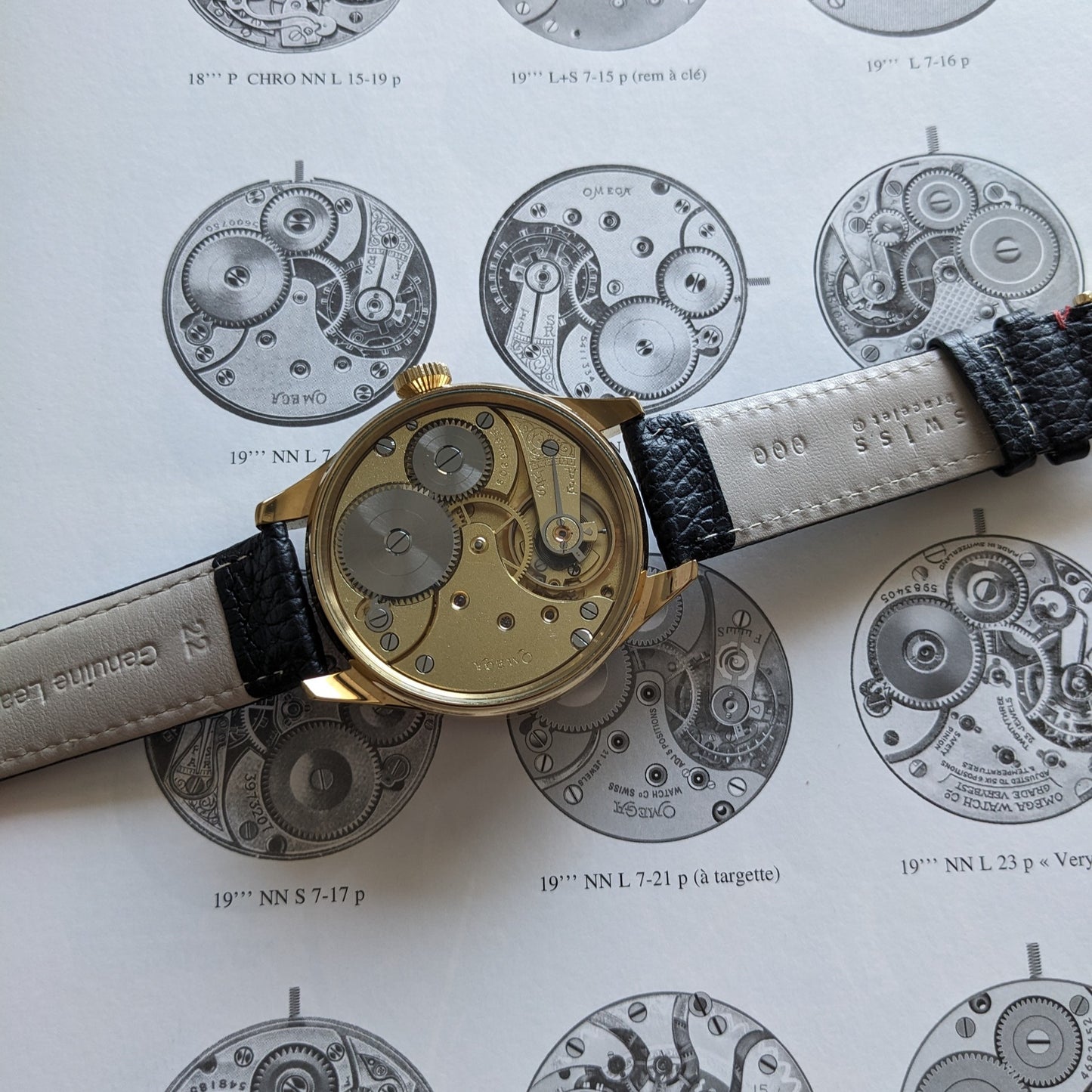 108 Jahre altes antikes Omega-Taschenuhrwerk / Antikes vergoldetes Kaliber 19LB Uhrwerk / Gewartet