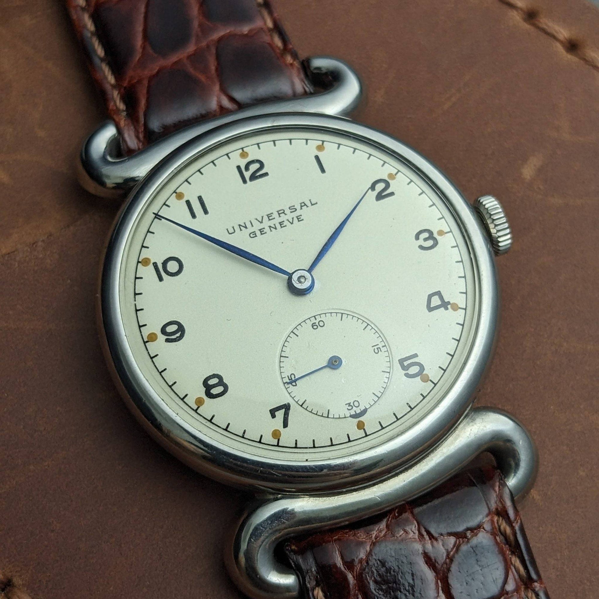 Orologio vintage Universal Genève della seconda guerra mondiale, 80 anni, del 1945, con calibro 262 / anse a granchio / revisionato /
