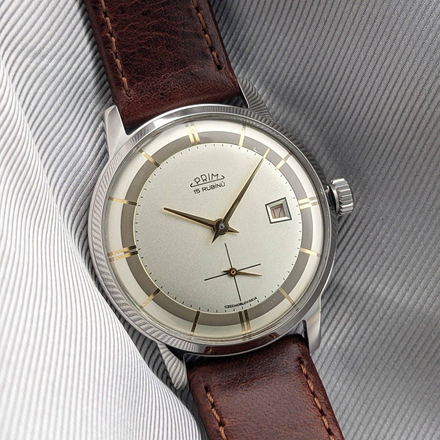 1960s Prim 15 RUBINU Caliber 0121 Manual Wind Wristwatch / Sesrviced