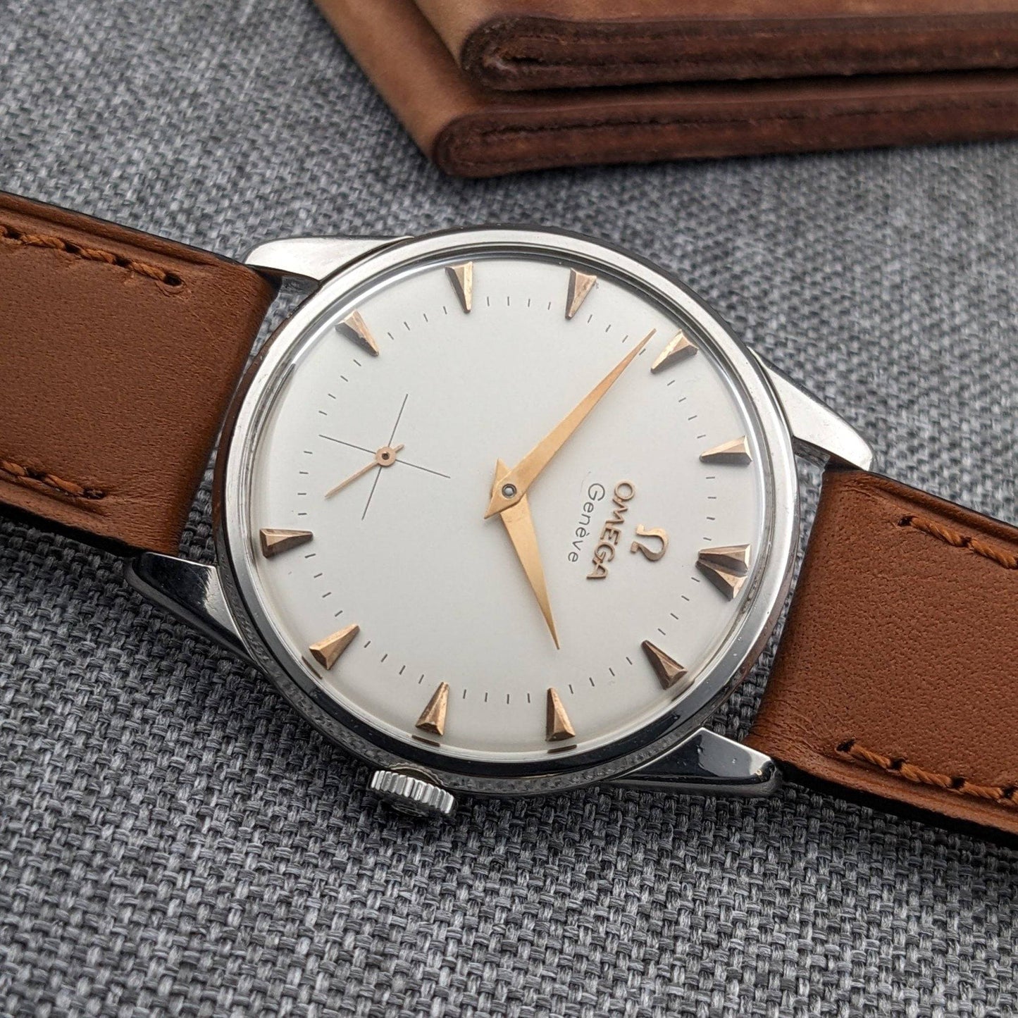 72 Years Old Omega Genève / Ref 2748-14 / Vintage 1954 Watch with Cal 266 (30T2 family) Movement / serviced
