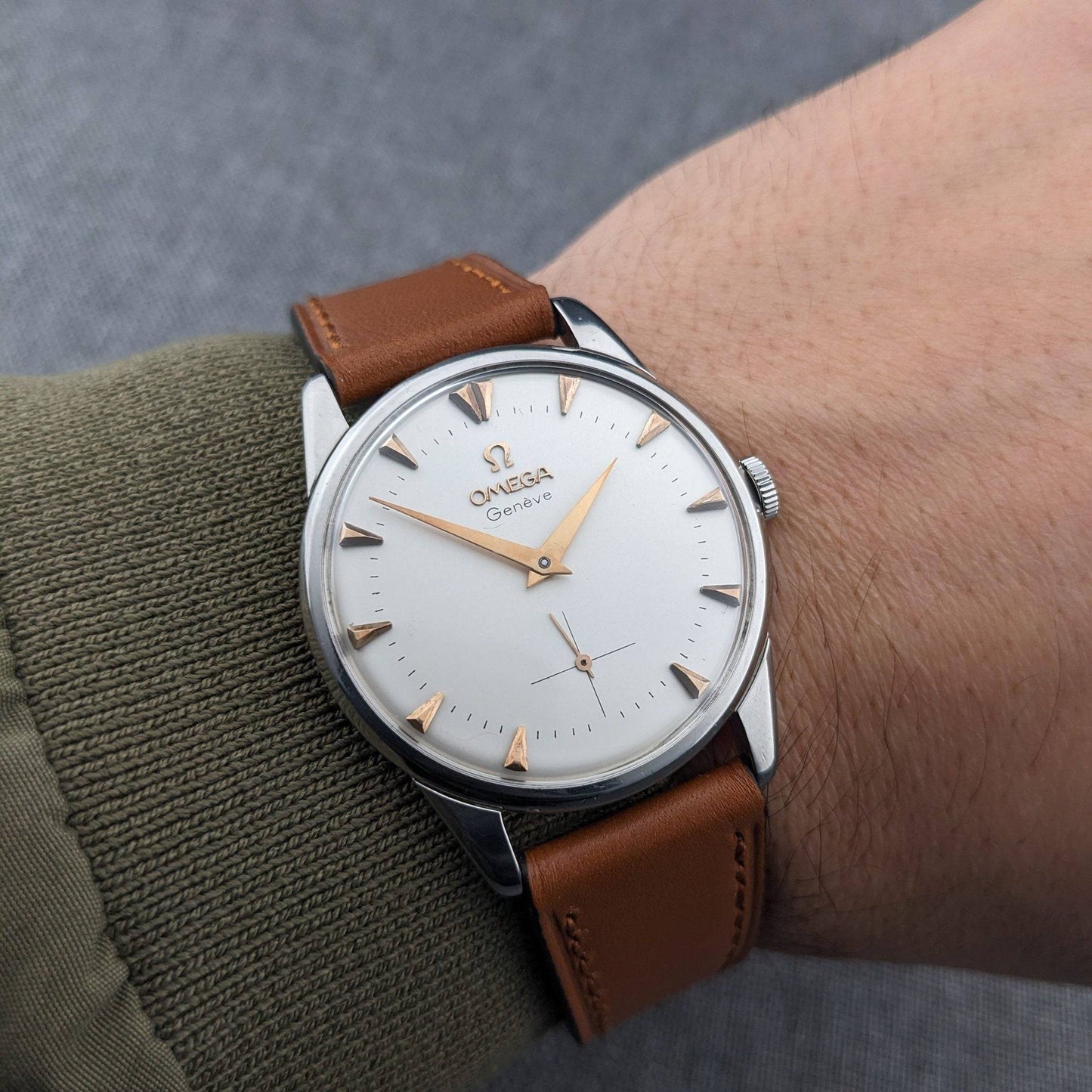 72 Years Old Omega Genève / Ref 2748-14 / Vintage 1954 Watch with Cal 266 (30T2 family) Movement / serviced