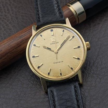 Omega Genève de 56 años chapado en oro con esfera rara con textura de corteza / Ref 135.070 / Reloj Vintage de 1970 con Cal 601 / Revisado