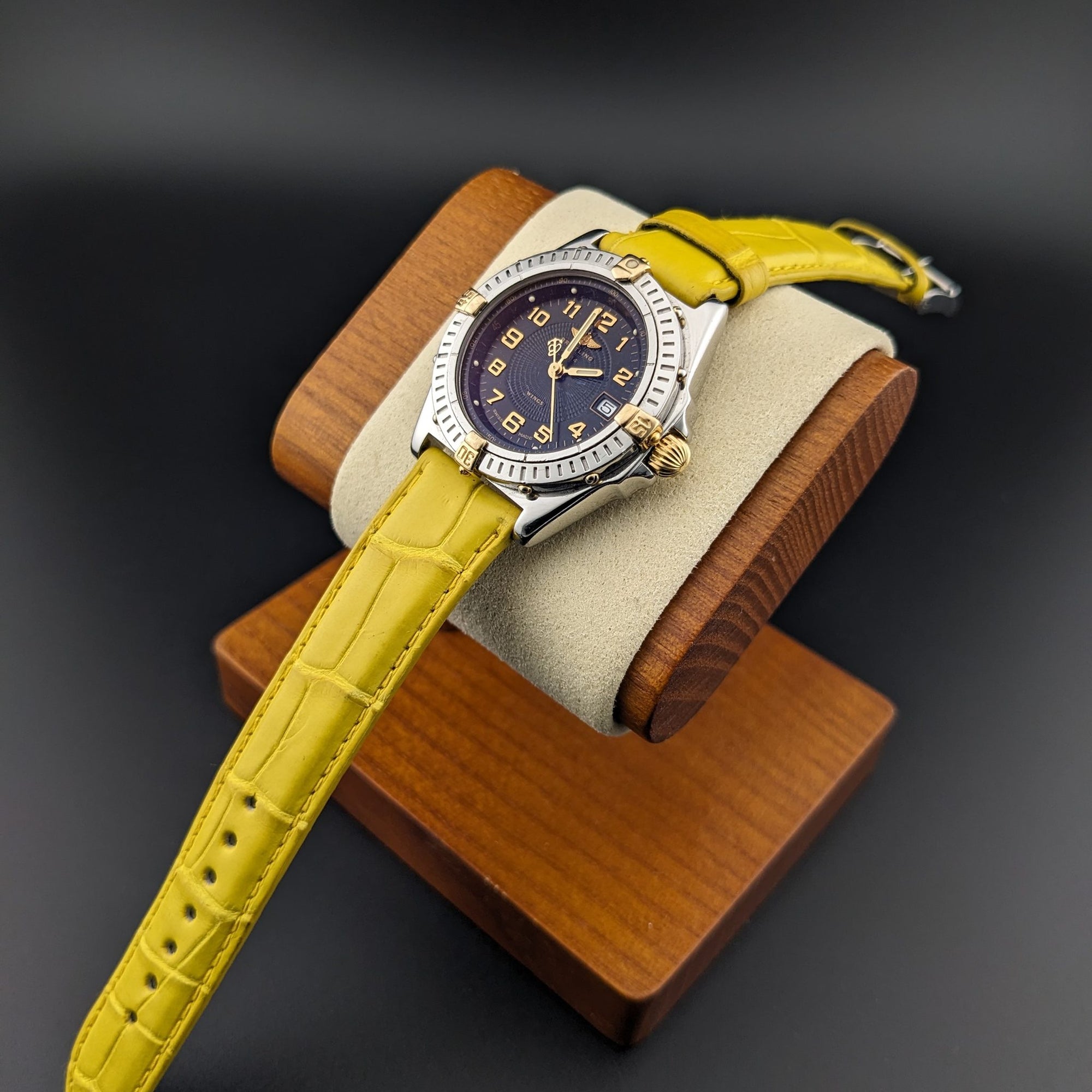 Breitling Wings Stainless Steel Gold Dark Blue Dial Quartz Ladies Watch B67050 vintage watch