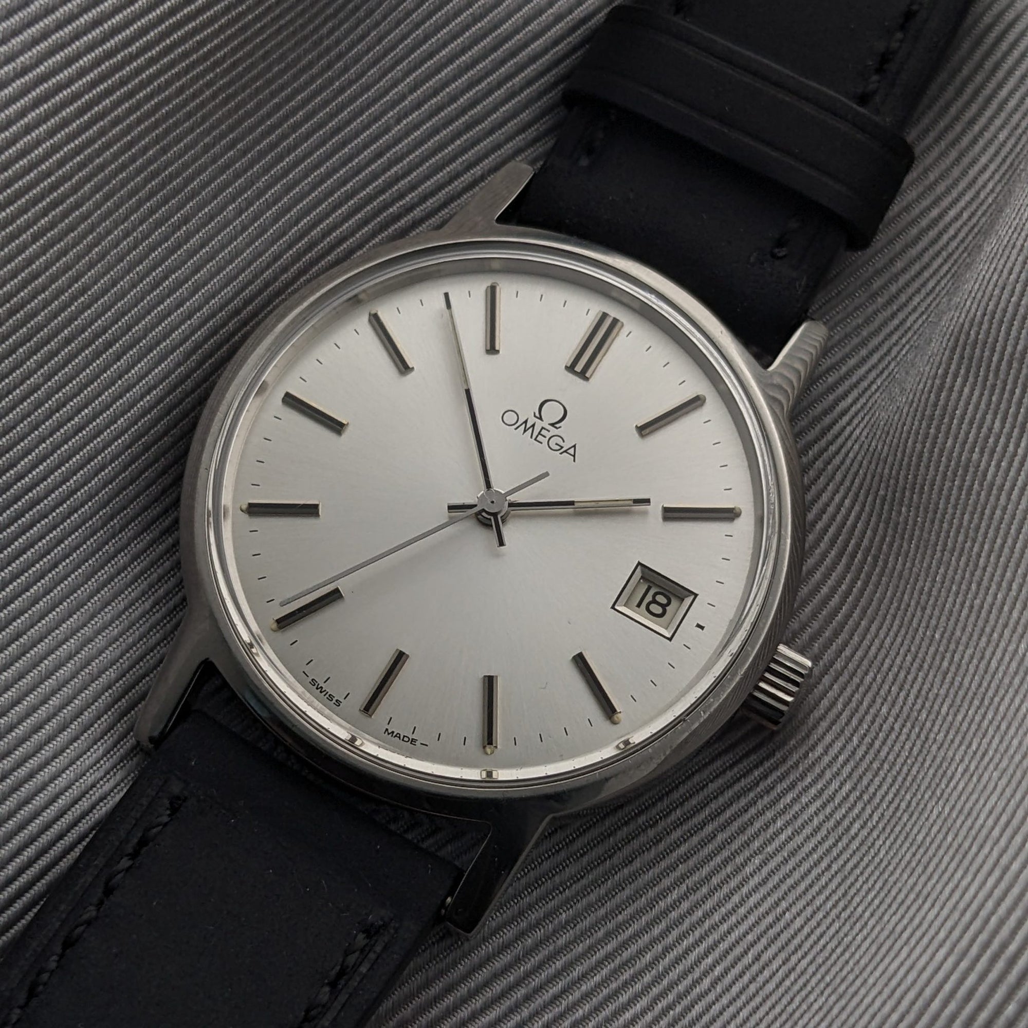 Circa 45 Years Old / Omega Classic / Ref 1360104 / Vintage 1980 Watch / Cal 1030 Movement / Serviced vintage watch