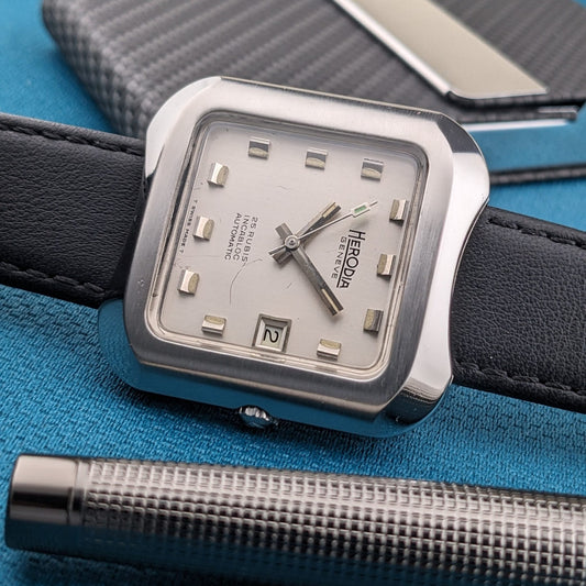 Circa 50 Years Old / Herodia Automatic Geneve / Vintage 1970s Watch / Cal ETA 2782 Movement / Serviced dial