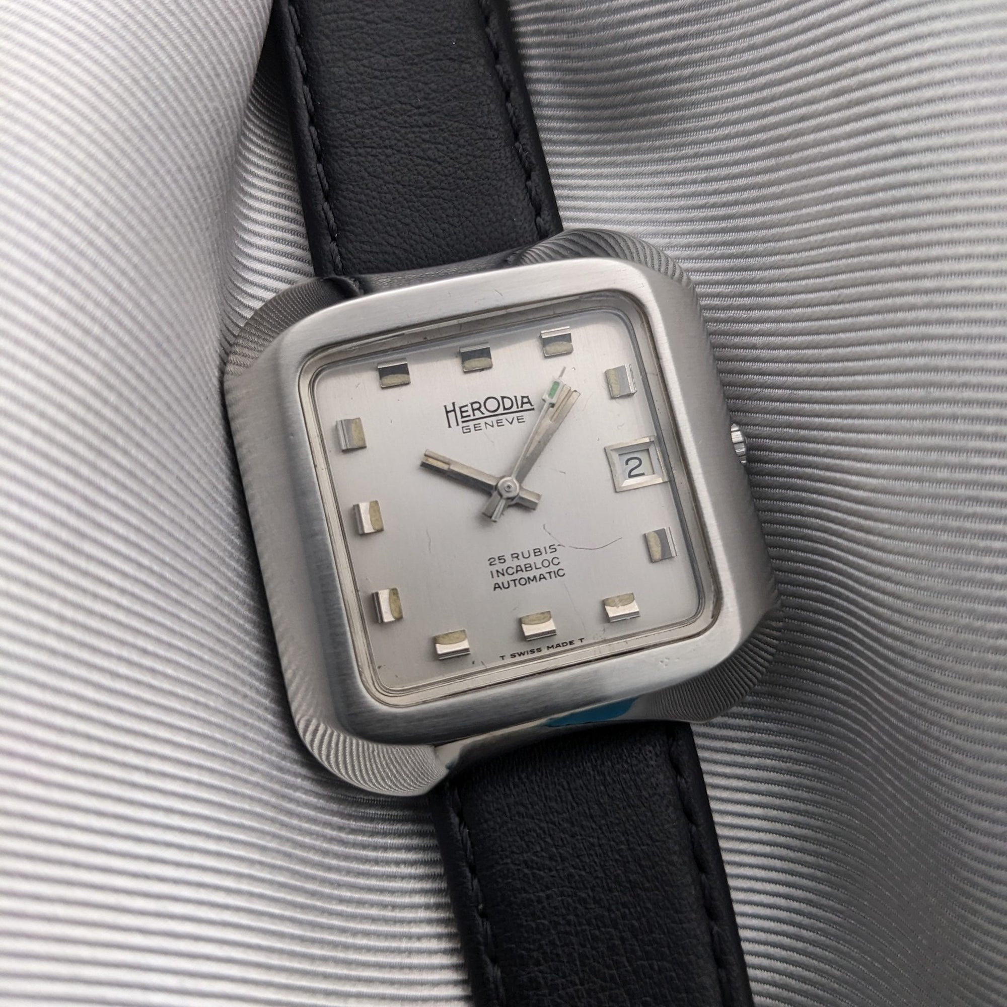 Circa 50 Years Old / Herodia Automatic Geneve / Vintage 1970s Watch / Cal ETA 2782 Movement / Serviced vintage watch