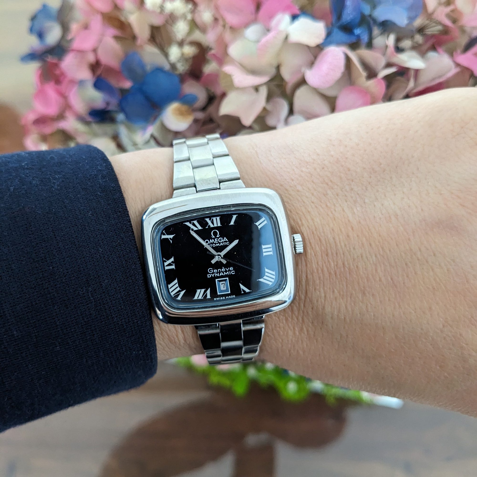 Circa 50 Years Old Lady Omega Genève Dynamic / Ref 5660072 / Vintage 1970s Watch / Cal 684 Movement / Serviced vintage watch