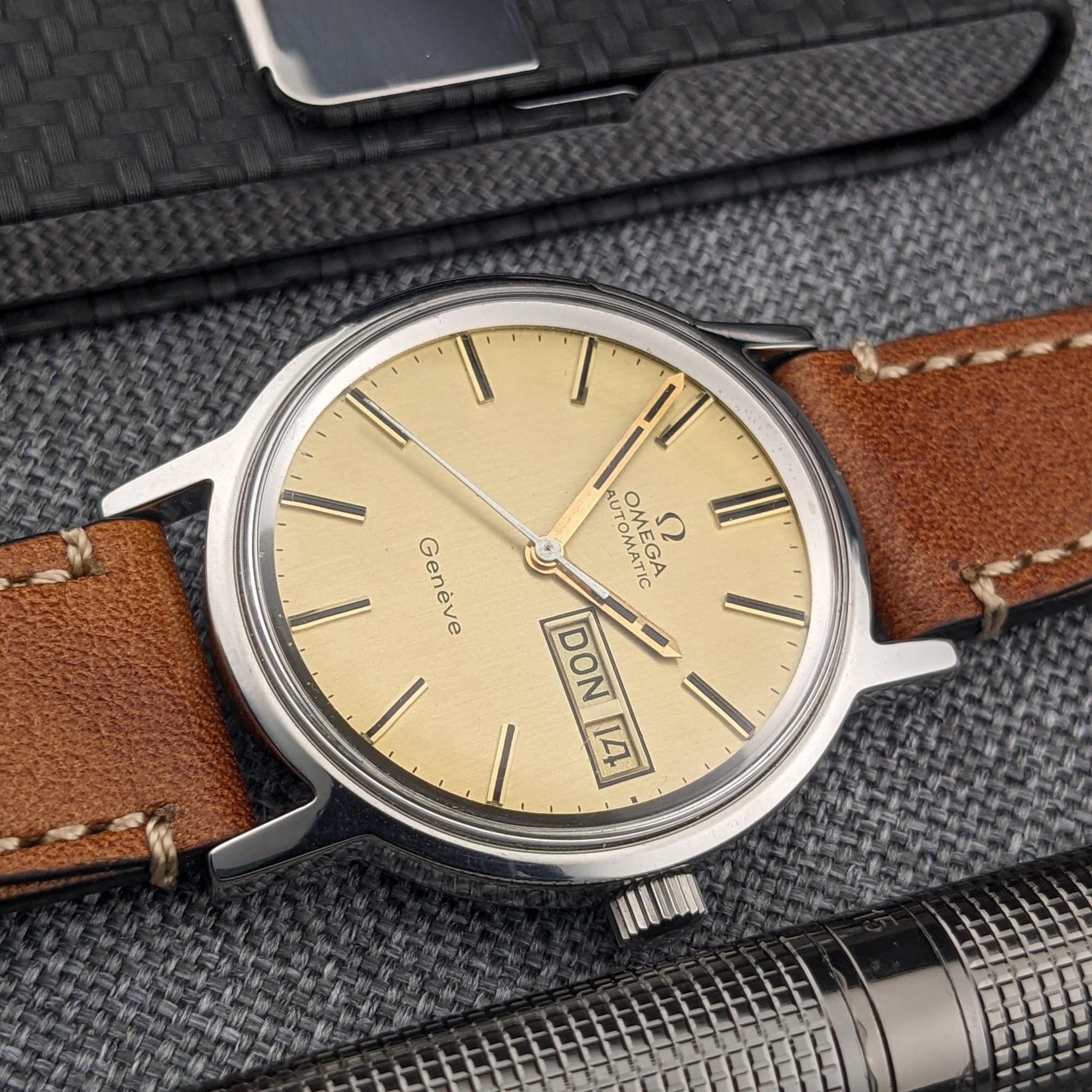 Circa 50 Years Old / Omega AUTOMATIC GENEVE / Ref 1660117 / Vintage 1970s Watch / Cal 1022 Movement / Serviced vintage watch