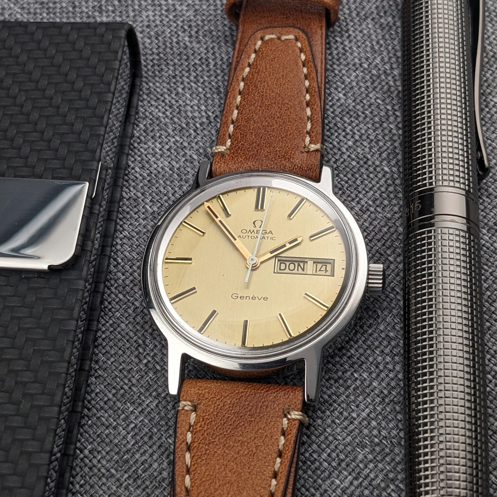 Circa 50 Years Old / Omega AUTOMATIC GENEVE / Ref 1660117 / Vintage 1970s Watch / Cal 1022 Movement / Serviced vintage watch