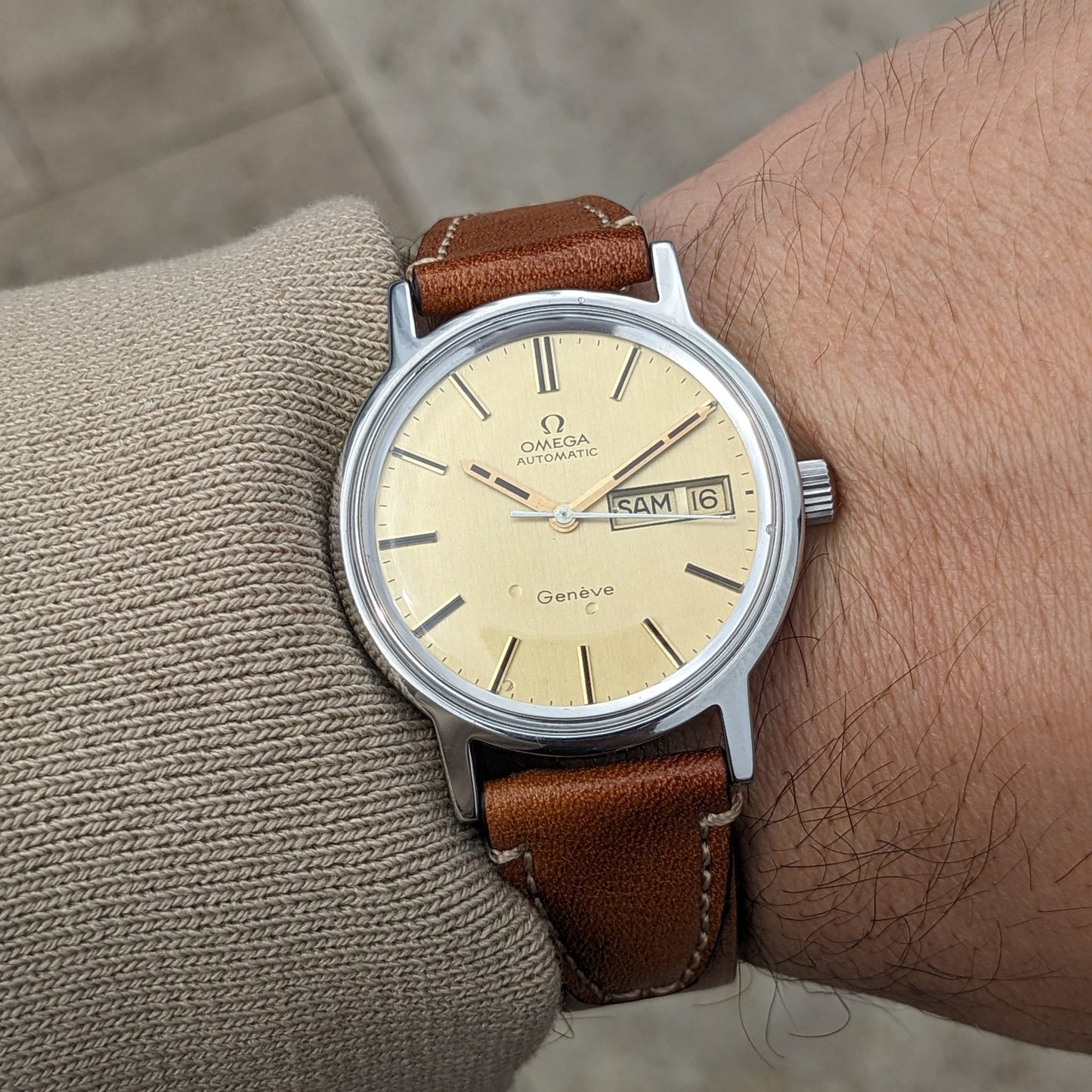 Circa 50 Years Old / Omega AUTOMATIC GENEVE / Ref 1660117 / Vintage 1970s Watch / Cal 1022 Movement / Serviced vintage watch