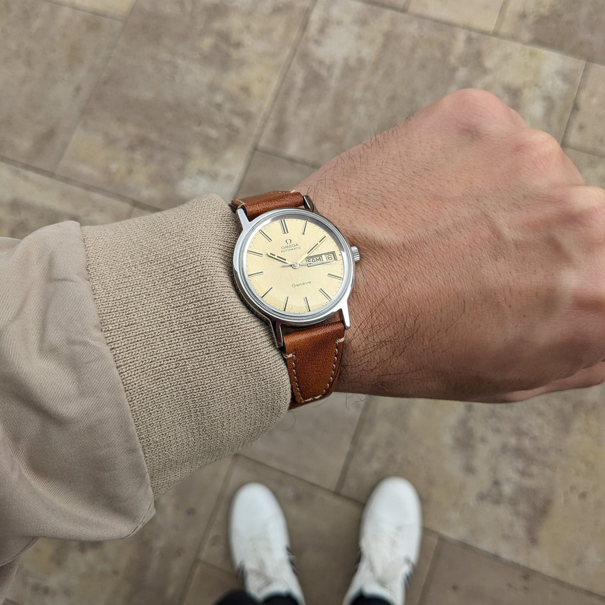 Circa 50 Years Old / Omega AUTOMATIC GENEVE / Ref 1660117 / Vintage 1970s Watch / Cal 1022 Movement / Serviced vintage watch